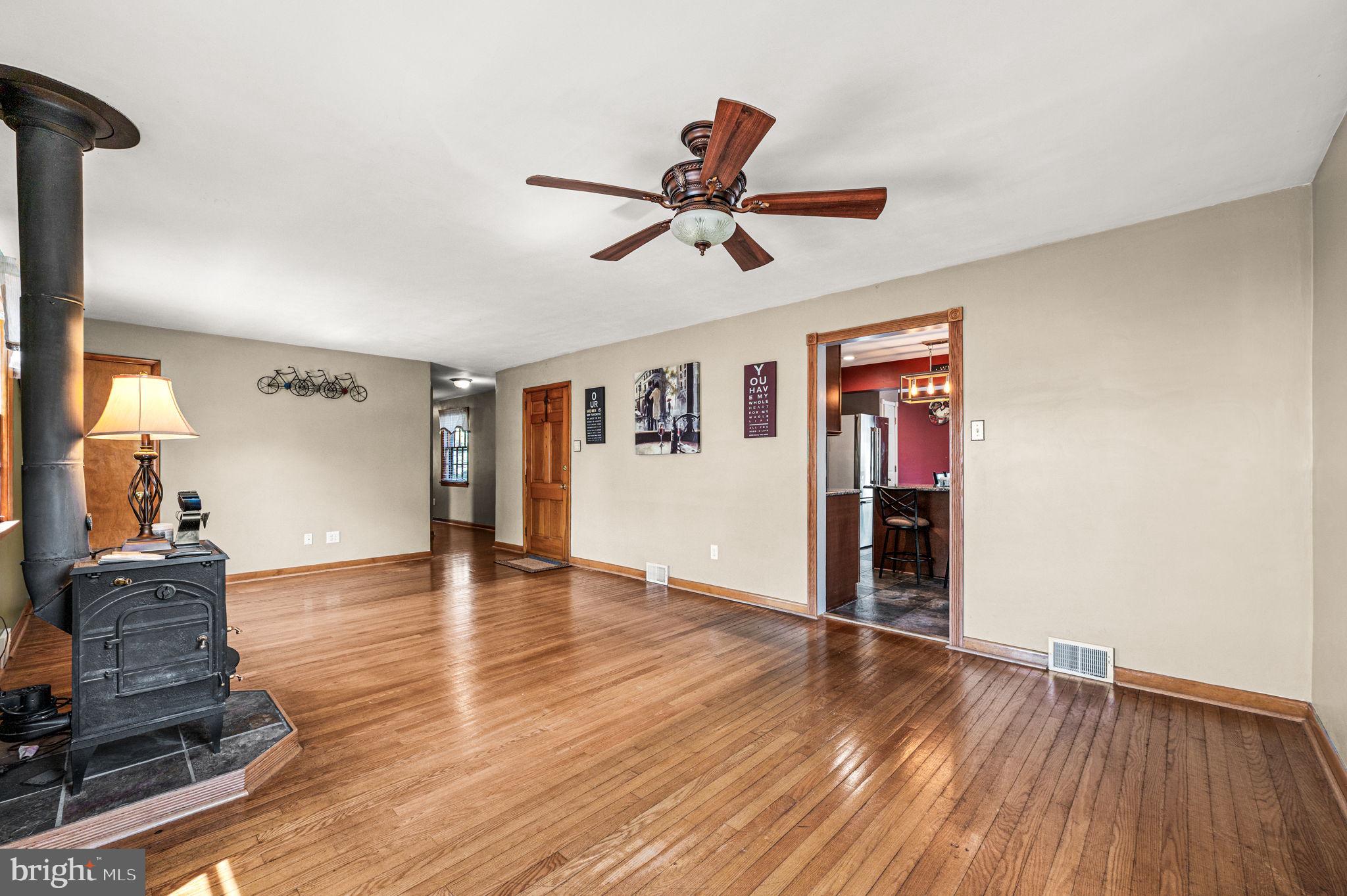 LESTER - Residential