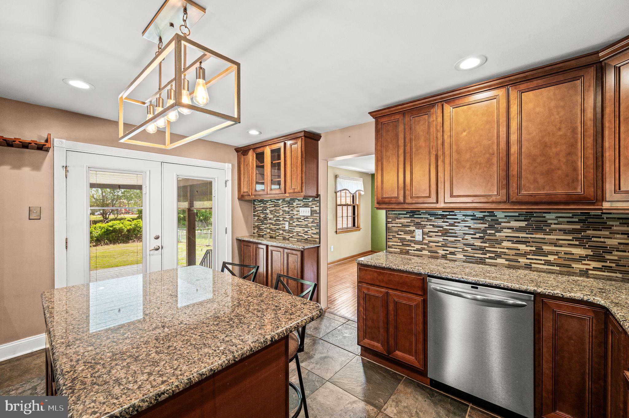 LESTER - Residential