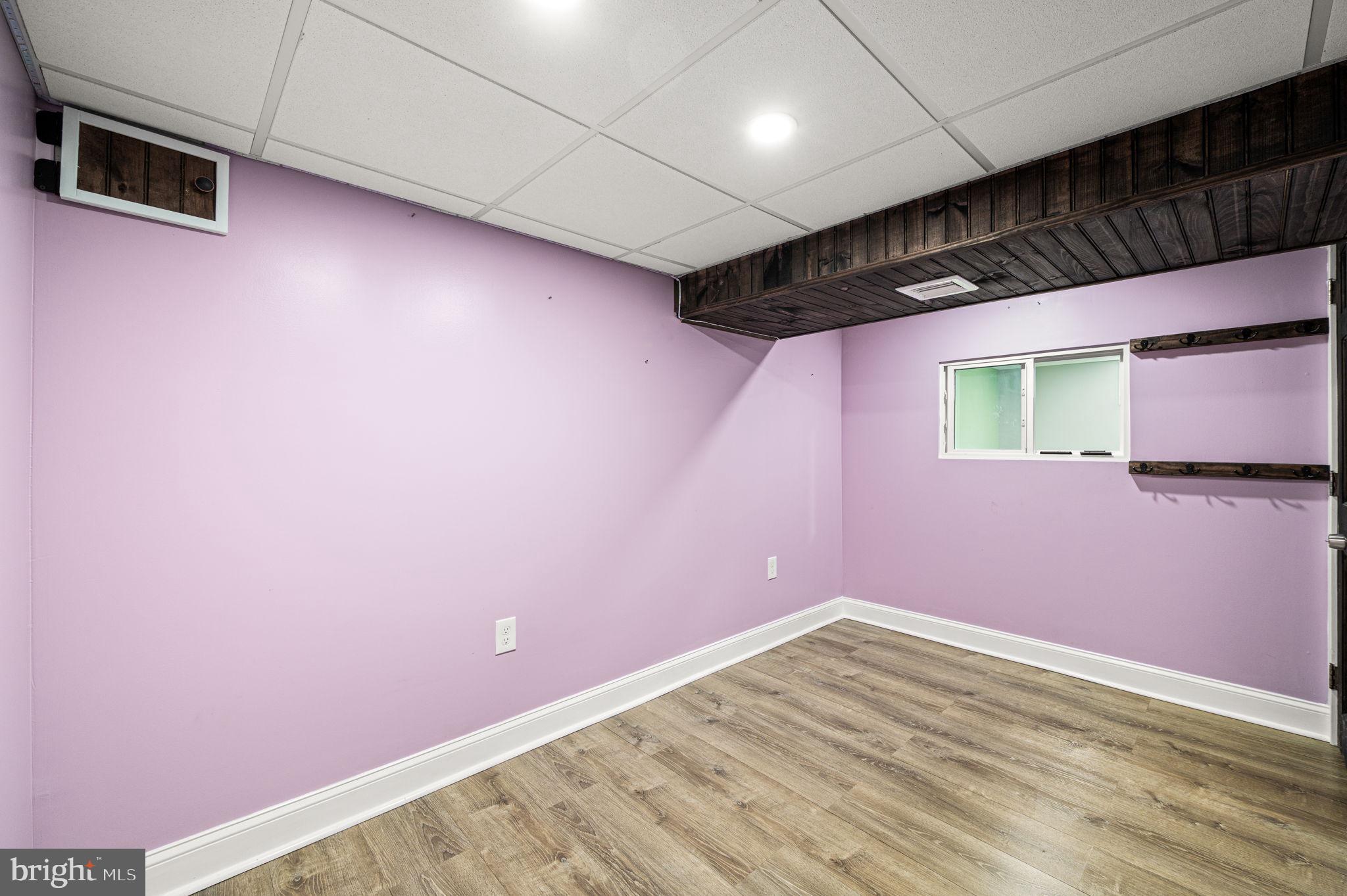 LESTER - Residential