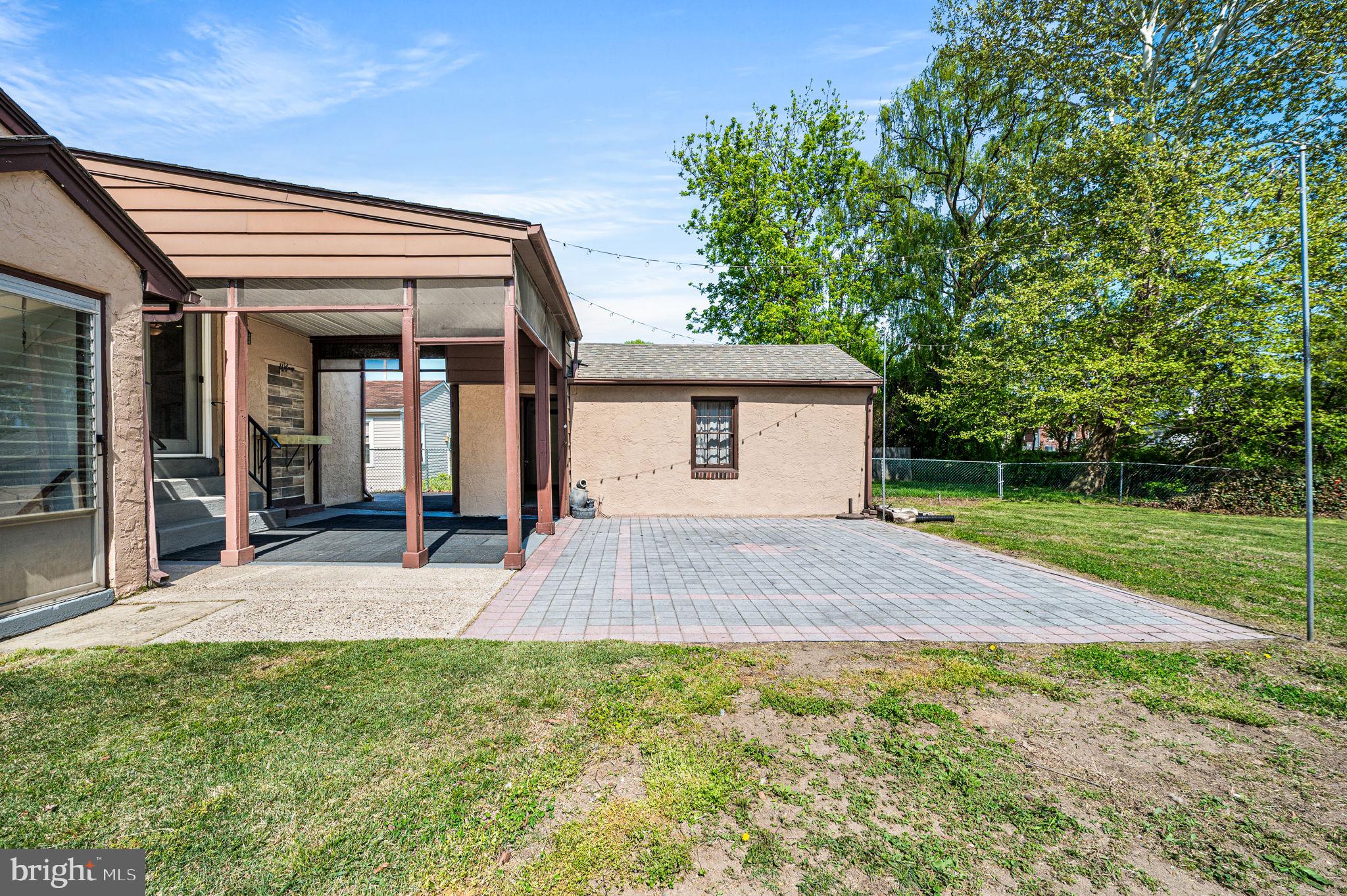 LESTER - Residential