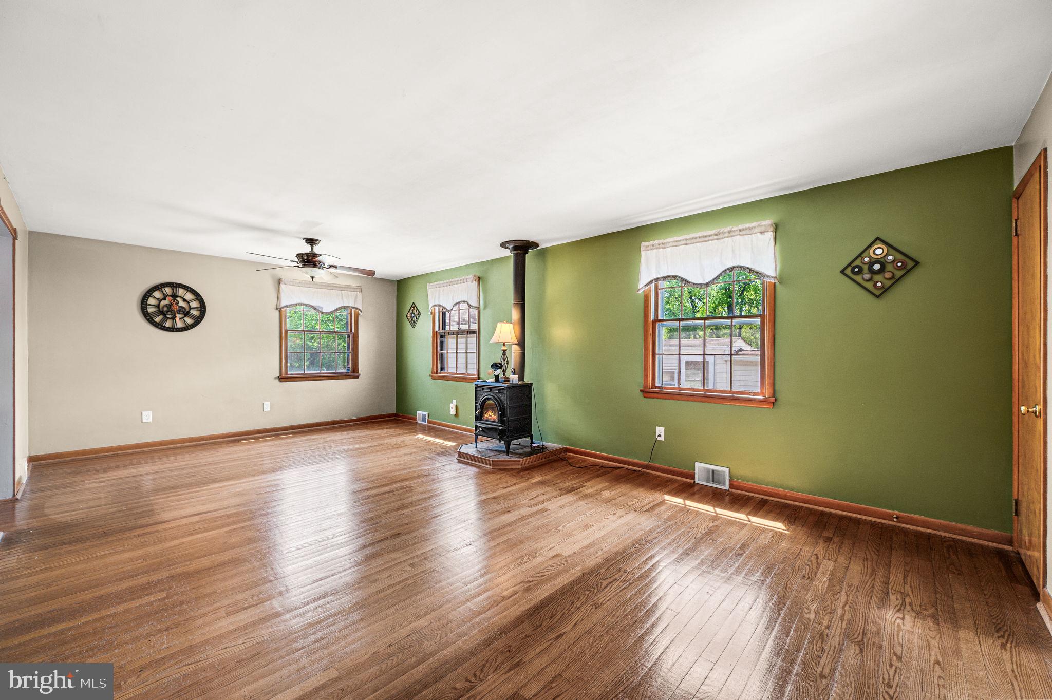 LESTER - Residential