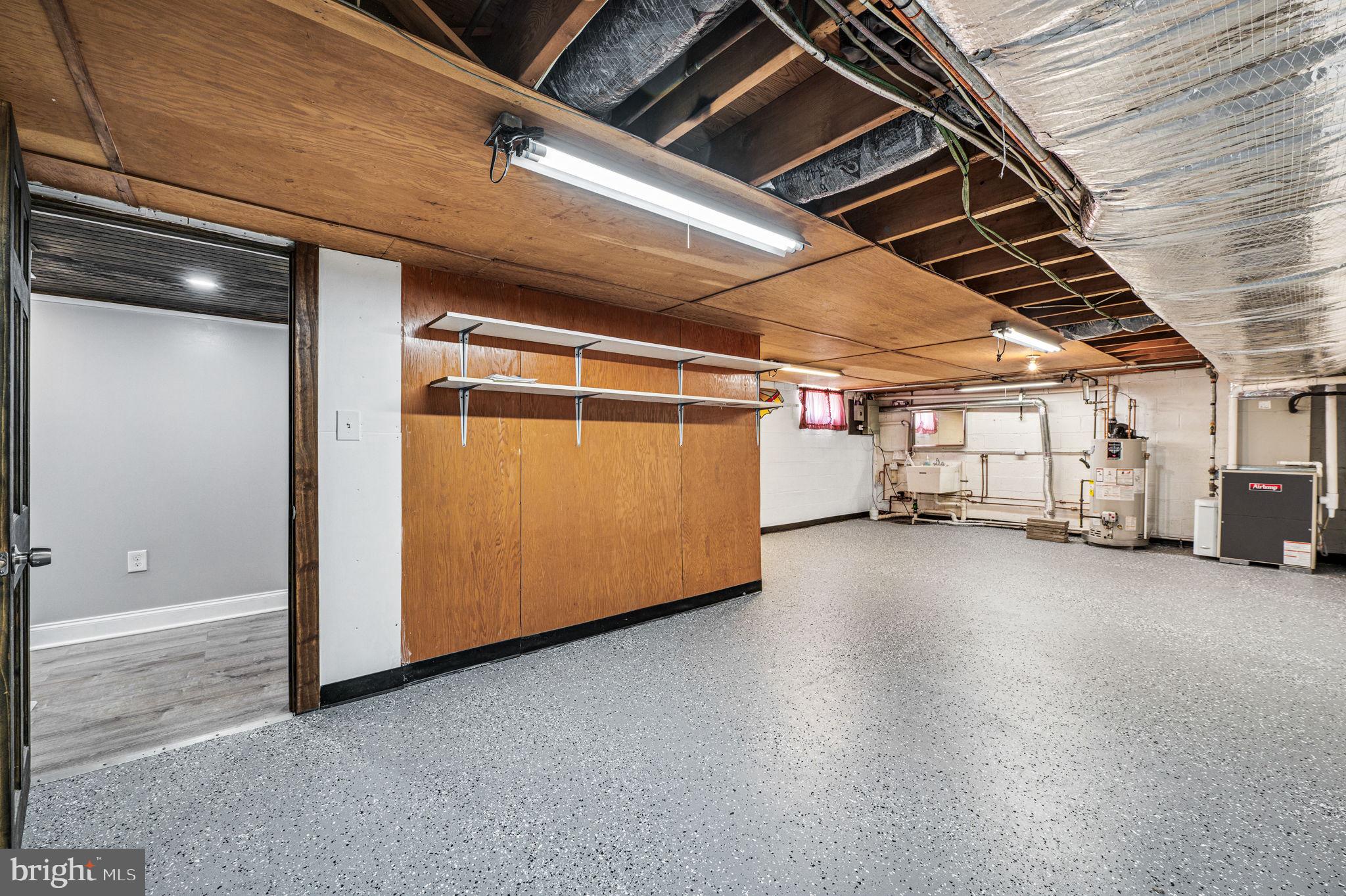 LESTER - Residential