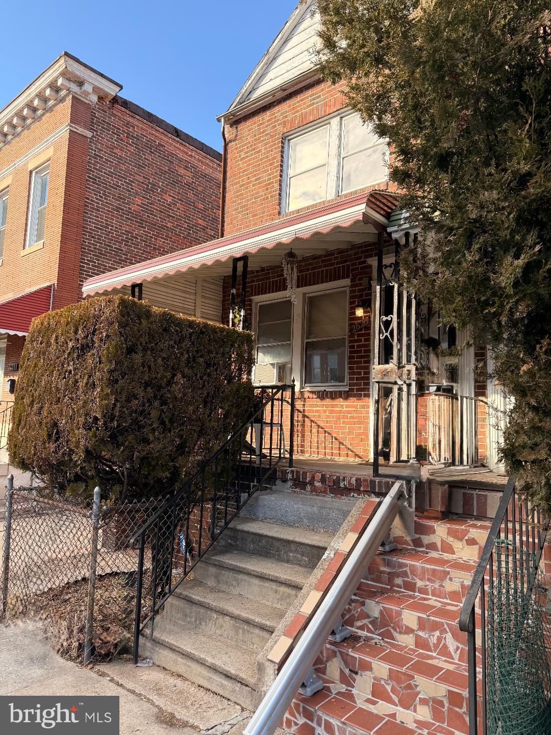 2626 E PRESTON STREET