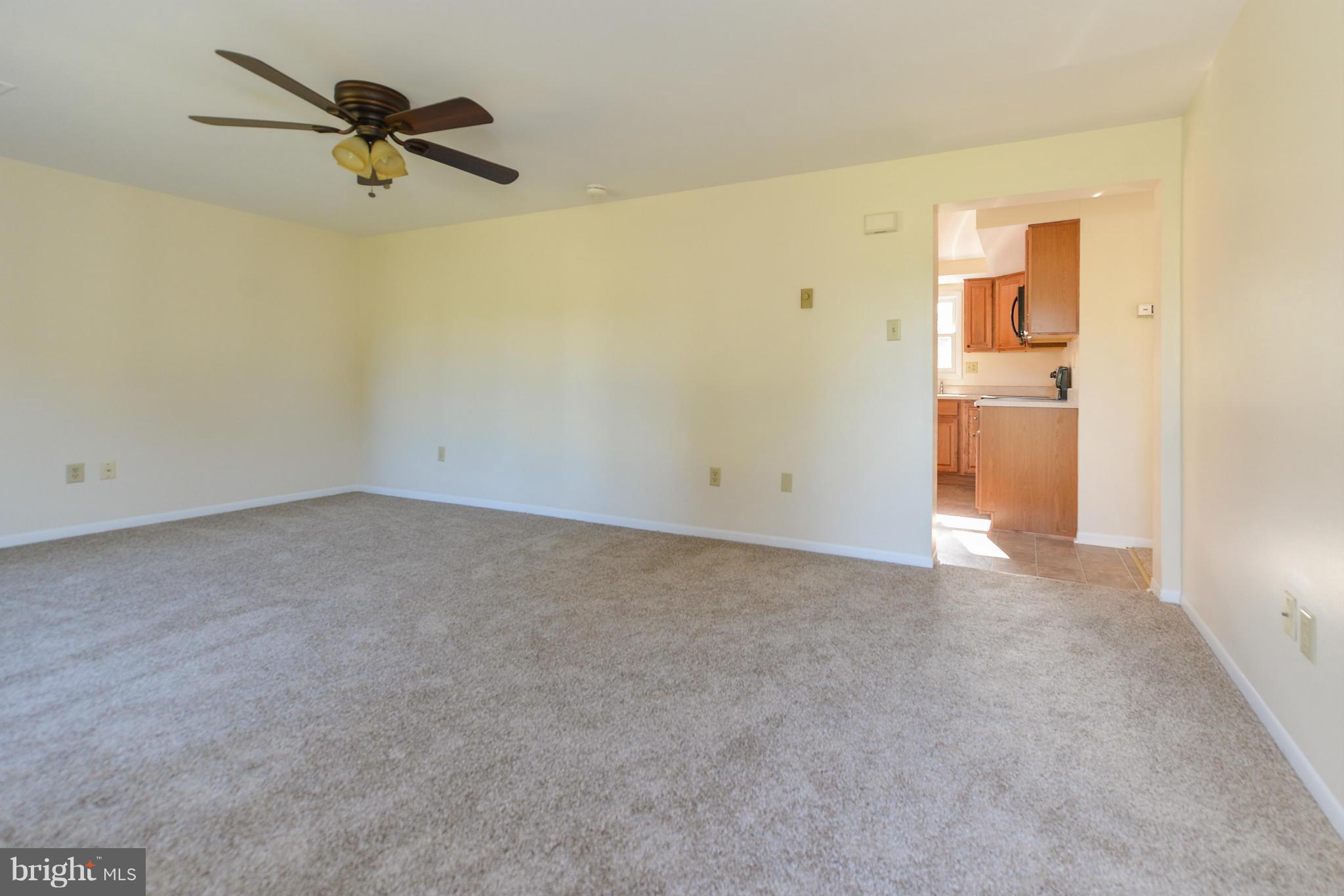 TOPEKA EAST - Residential