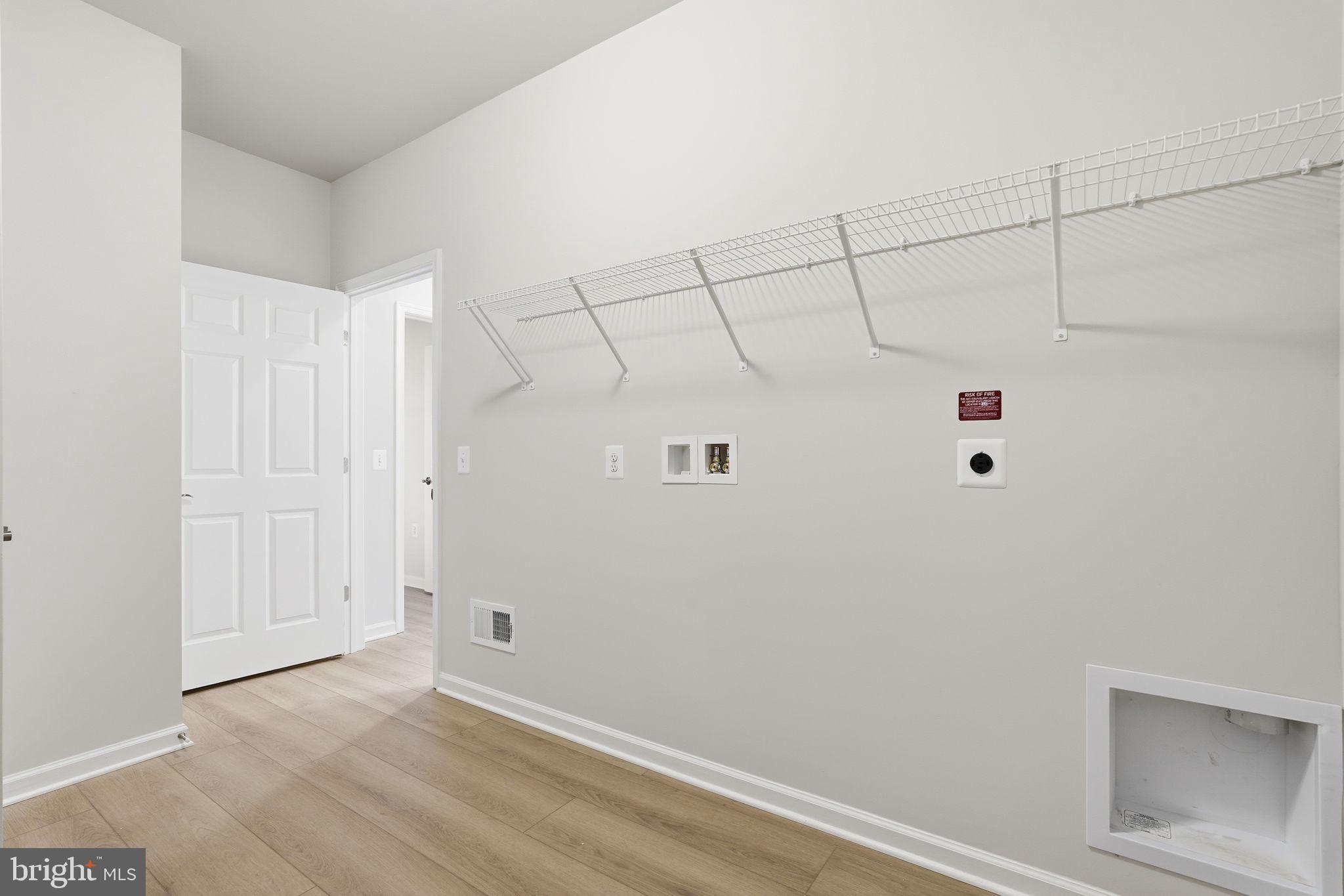 HIATT POINTE AT SNOWDEN BRIDGE - Residential