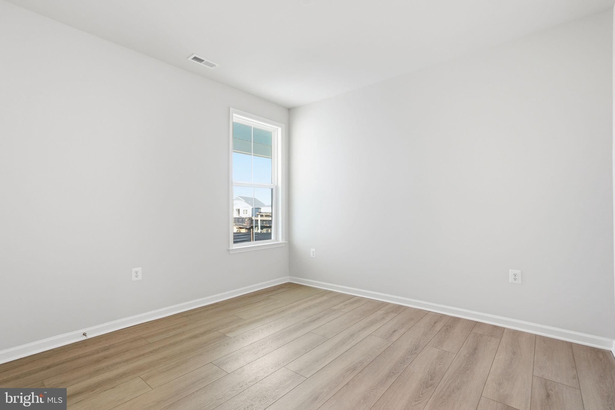 HIATT POINTE AT SNOWDEN BRIDGE - Residential