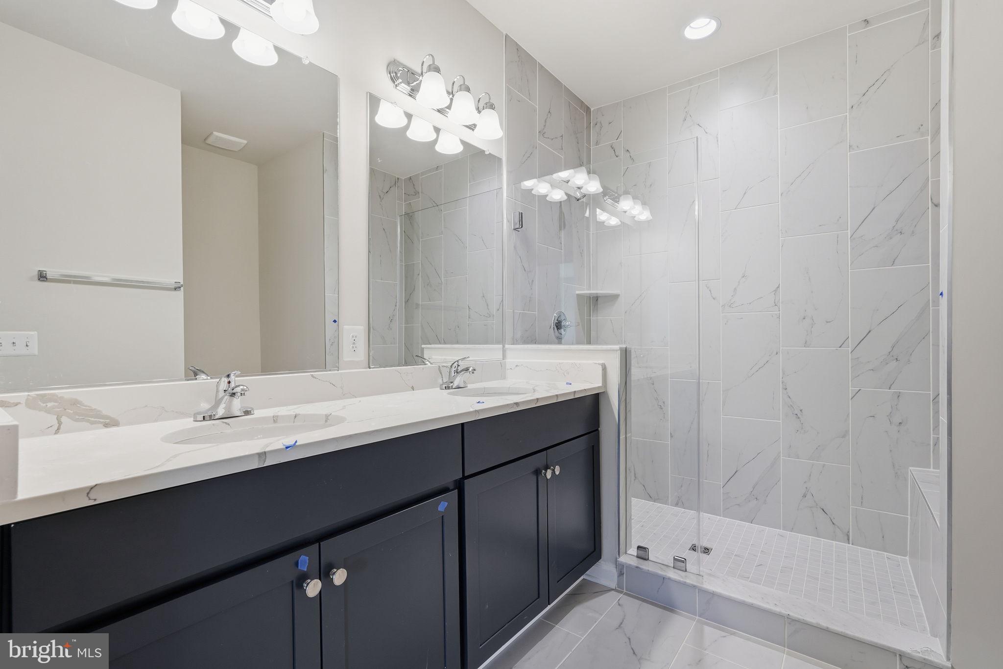 HIATT POINTE AT SNOWDEN BRIDGE - Residential