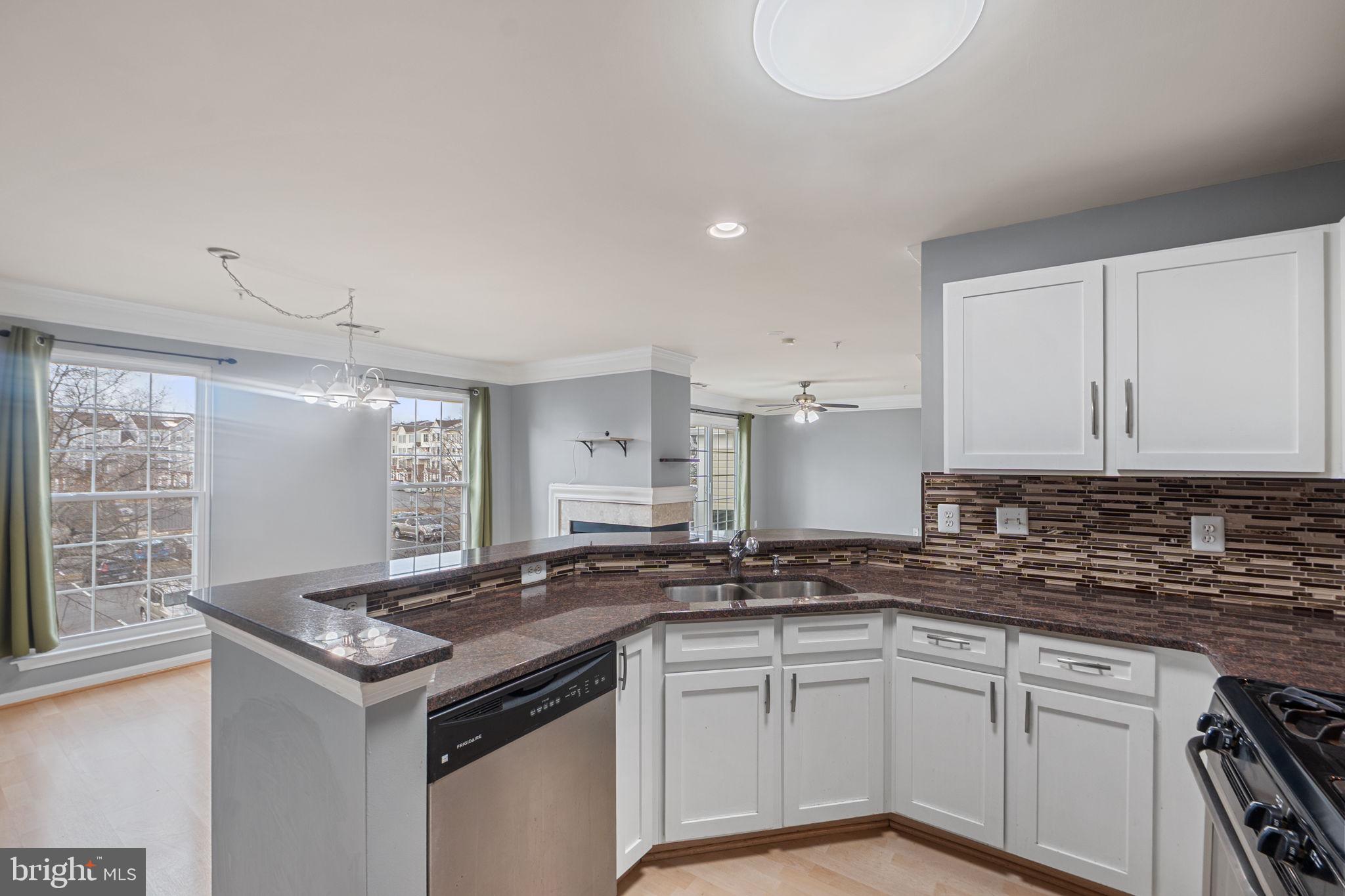 CHATHAM GREEN CONDOMINIUM - Residential Lease