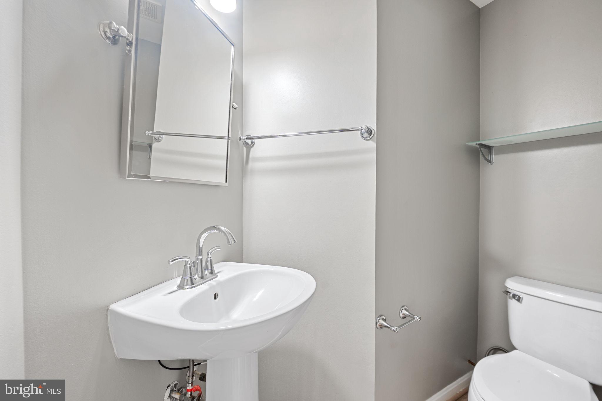 CHATHAM GREEN CONDOMINIUM - Residential Lease