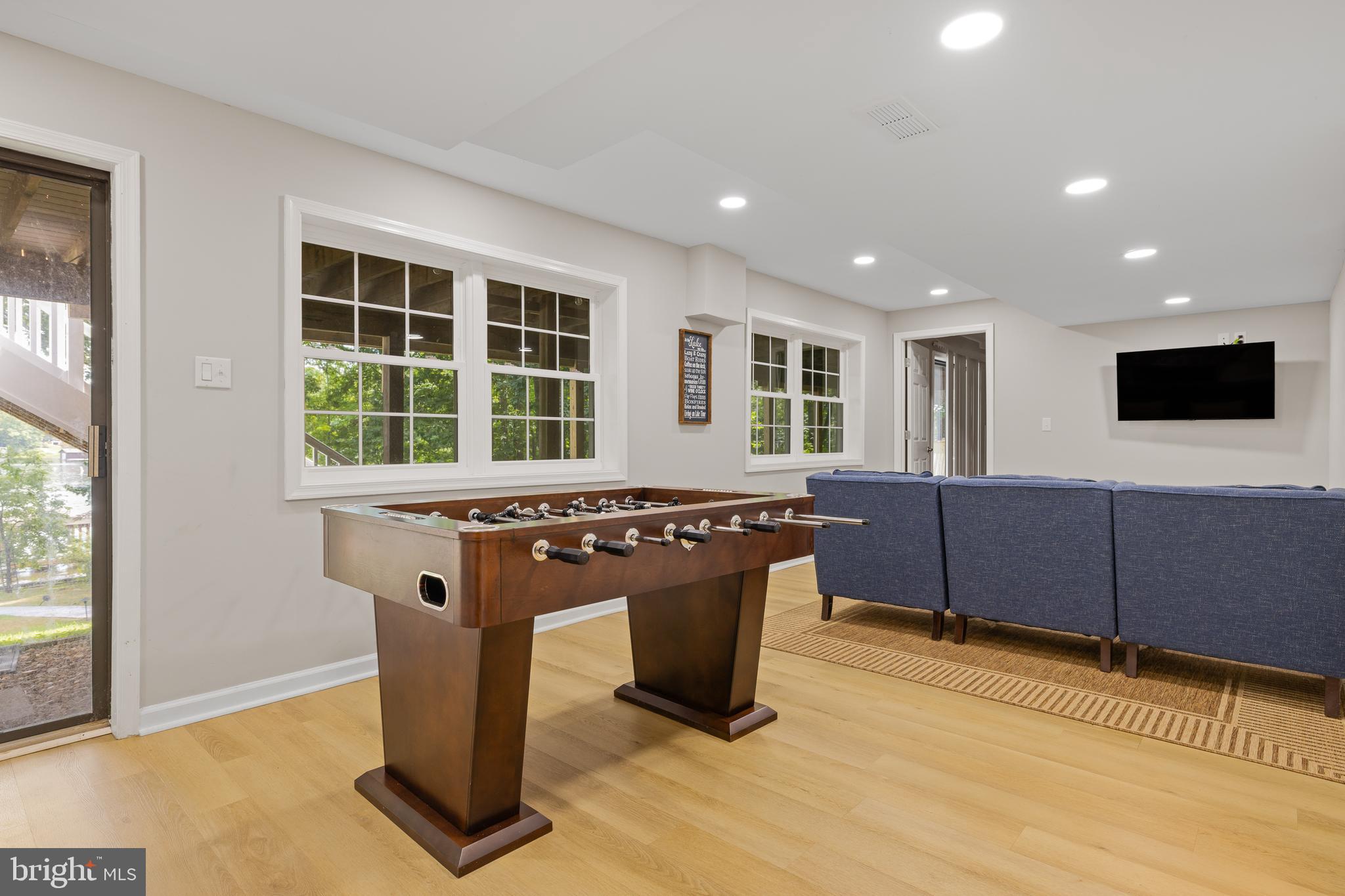 CONTRARY FOREST - Residential