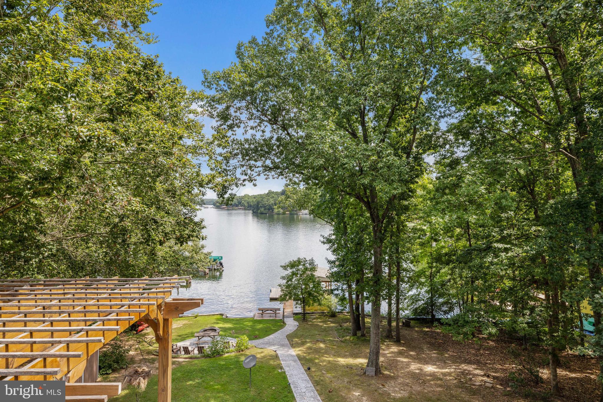 CONTRARY FOREST - Residential