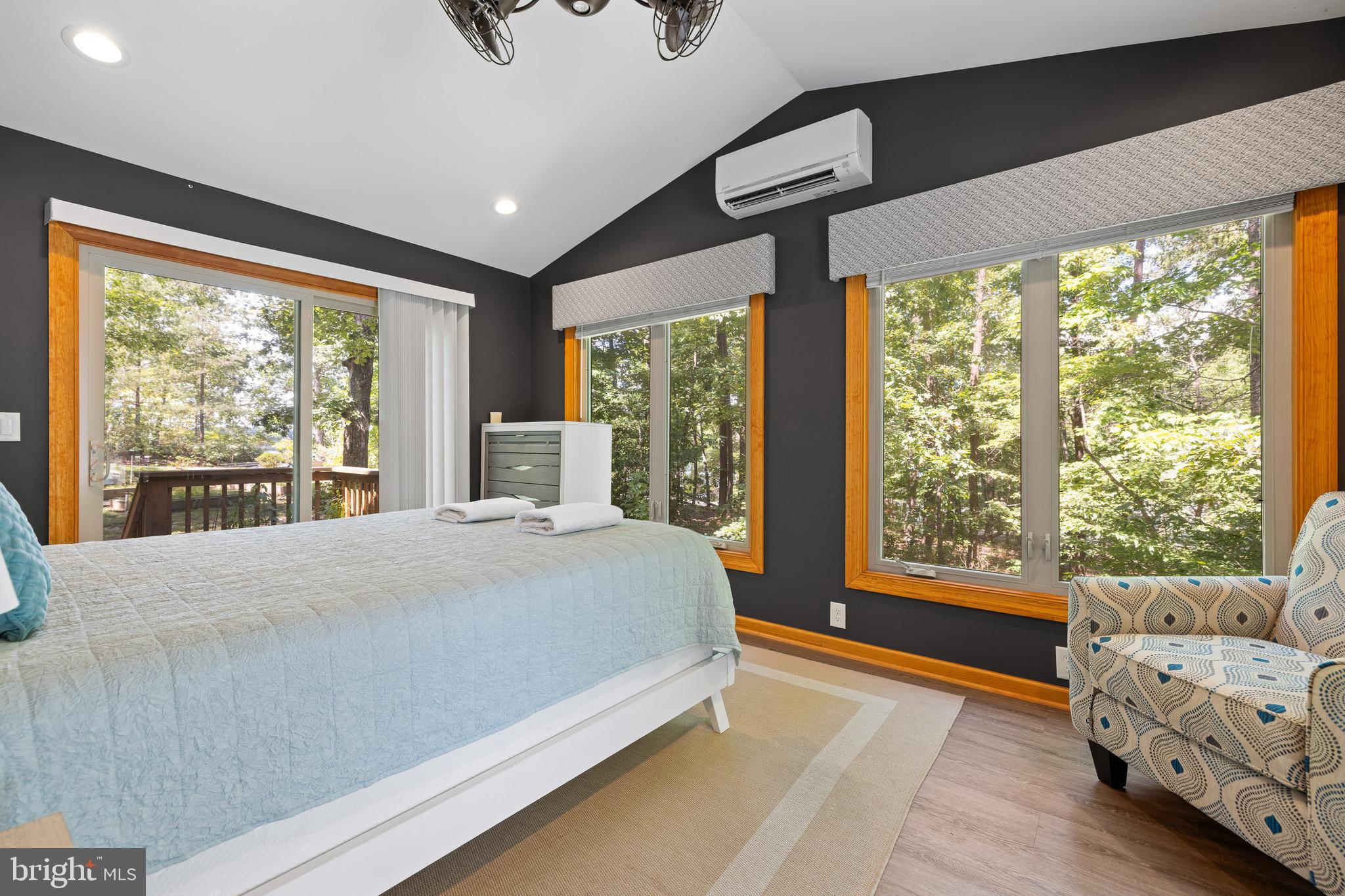 CONTRARY FOREST - Residential