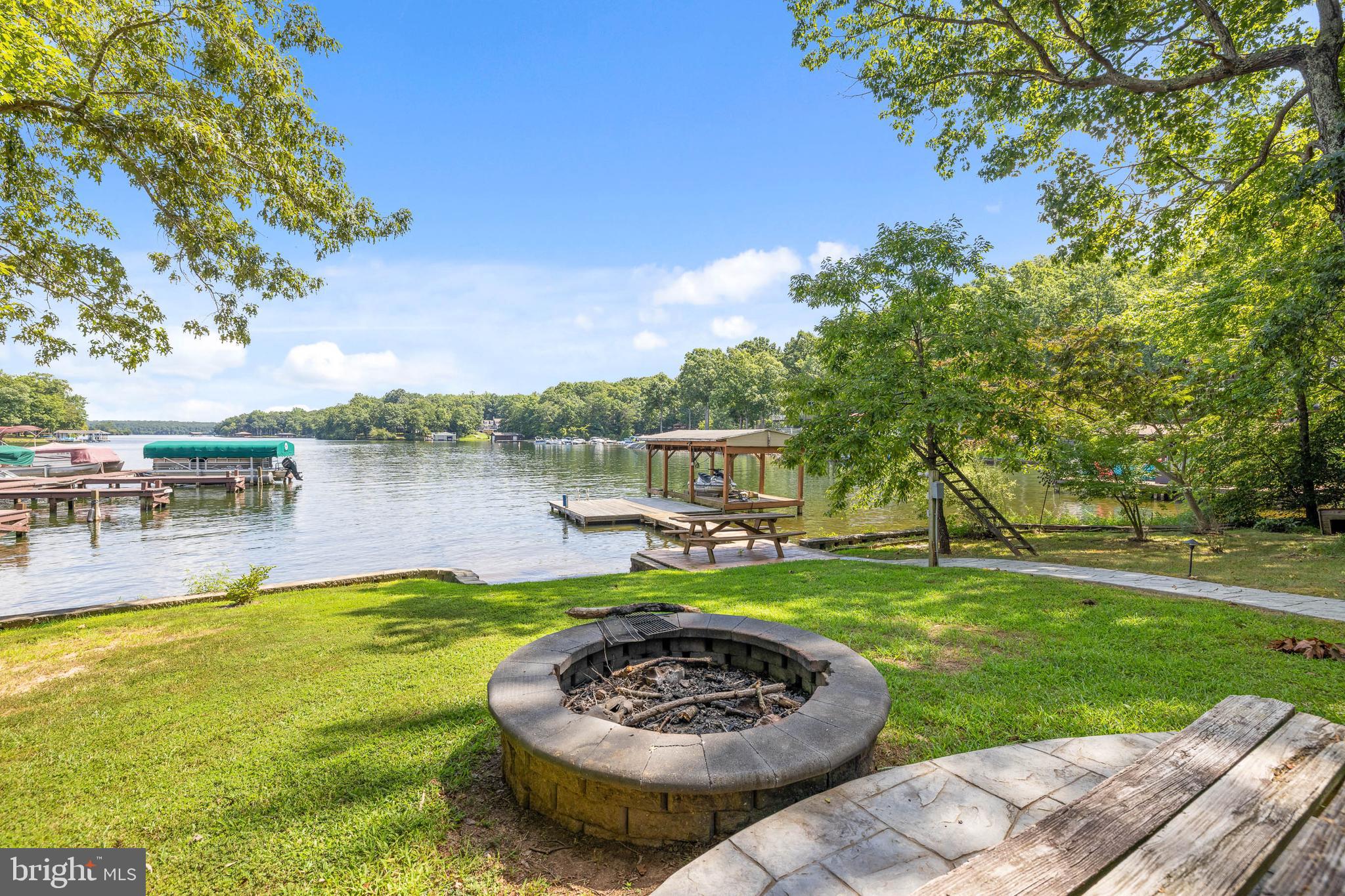 CONTRARY FOREST - Residential