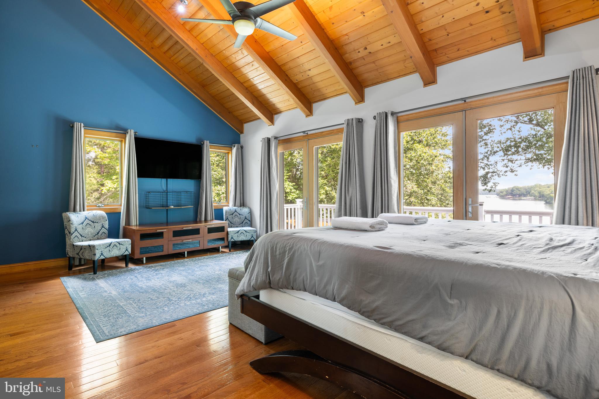 CONTRARY FOREST - Residential