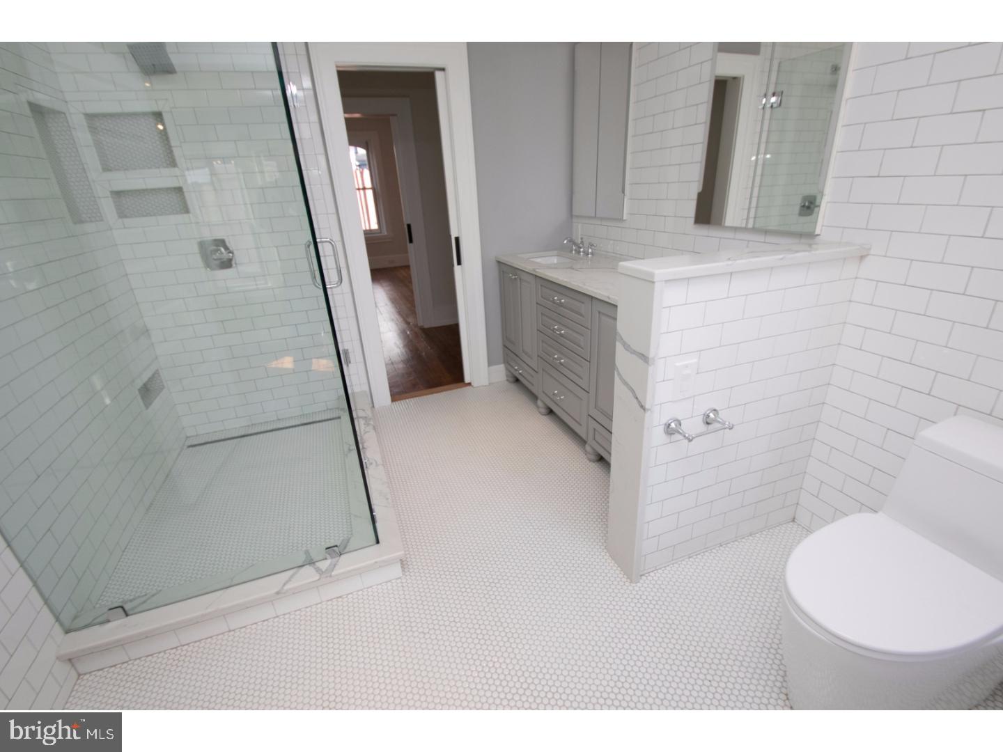 GRADUATE HOSPITAL - Residential Lease