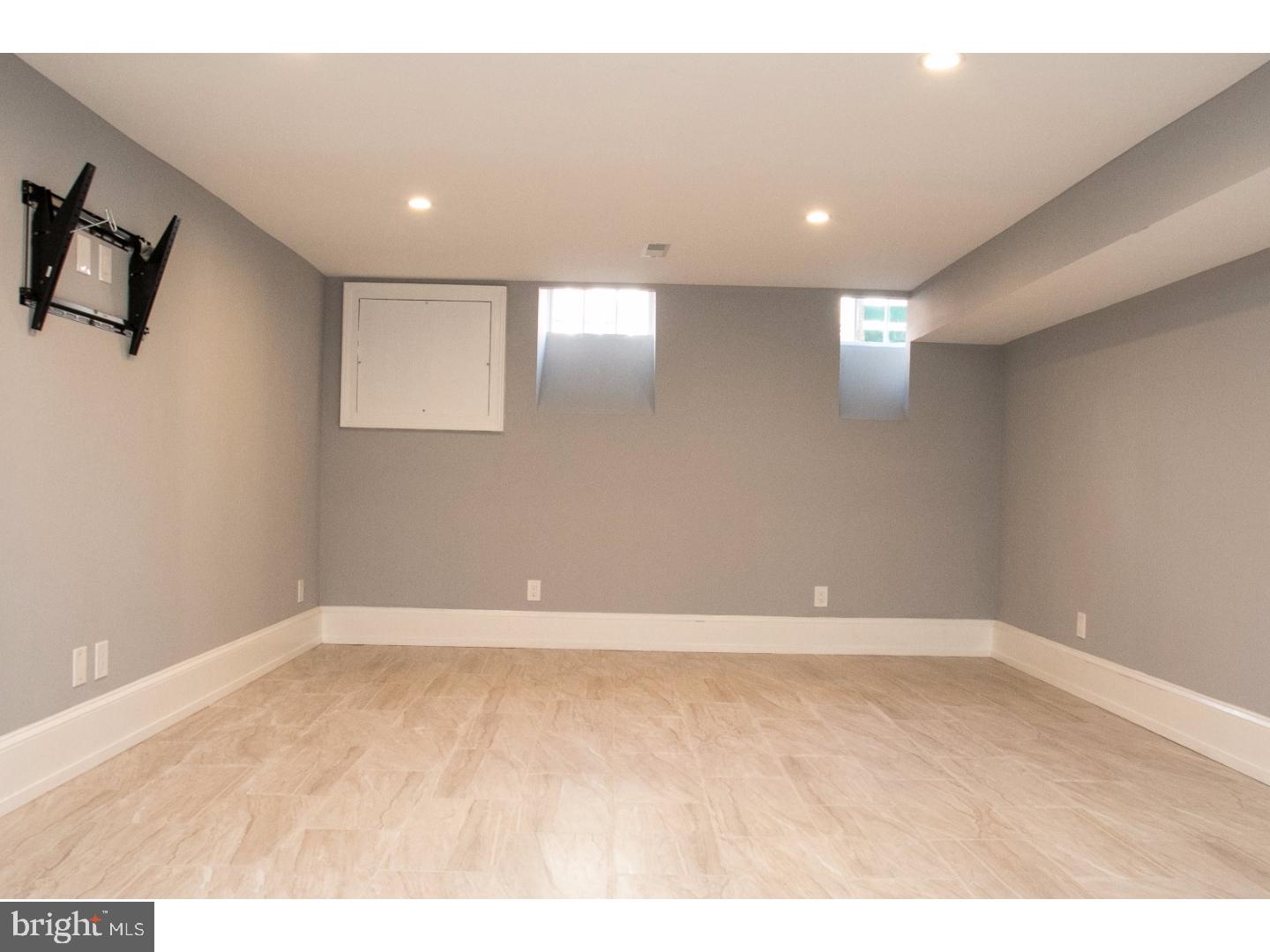 GRADUATE HOSPITAL - Residential Lease