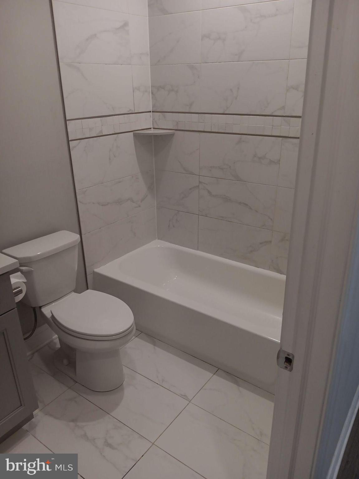 KENSINGTON - Residential Lease