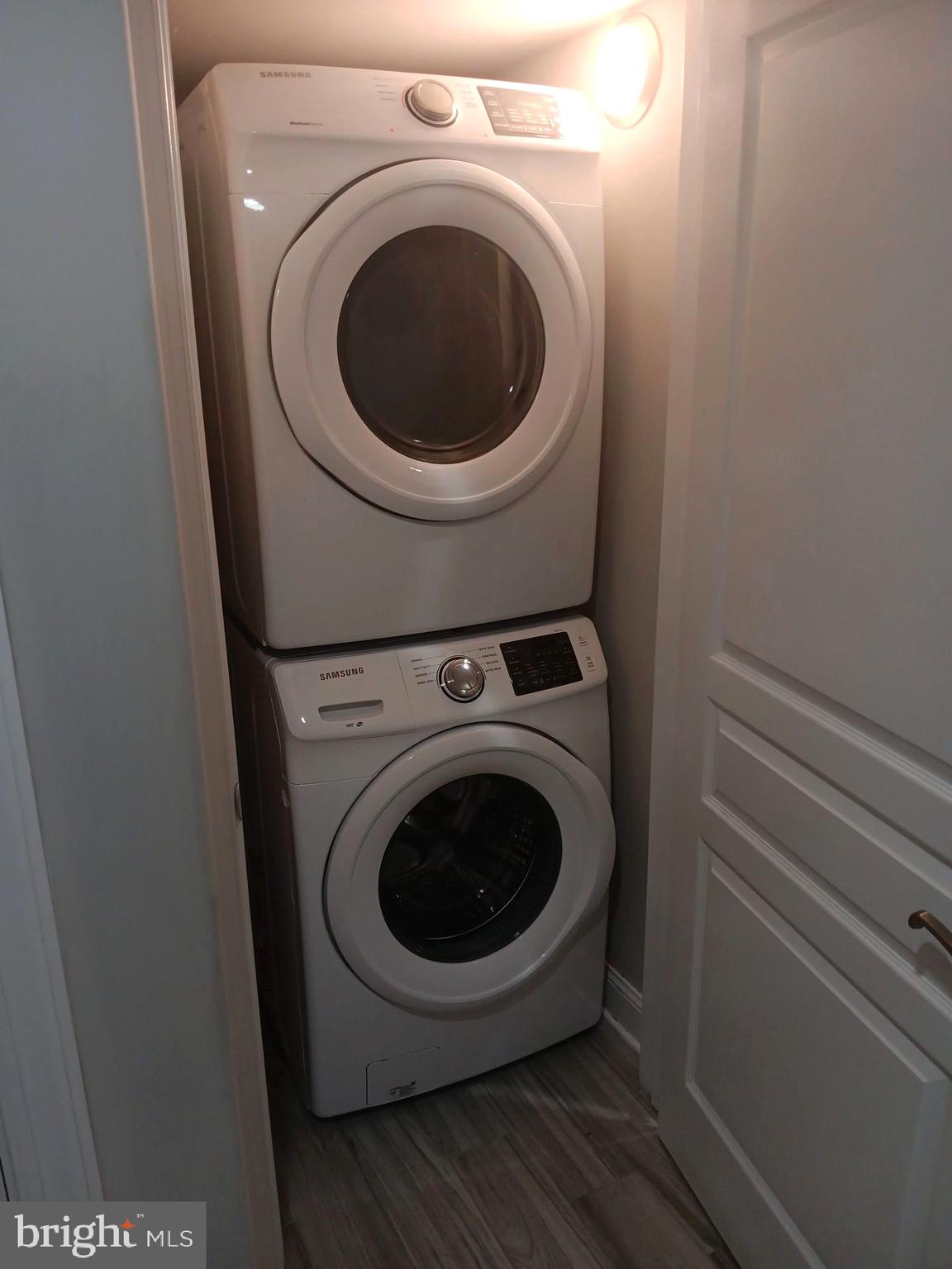 KENSINGTON - Residential Lease