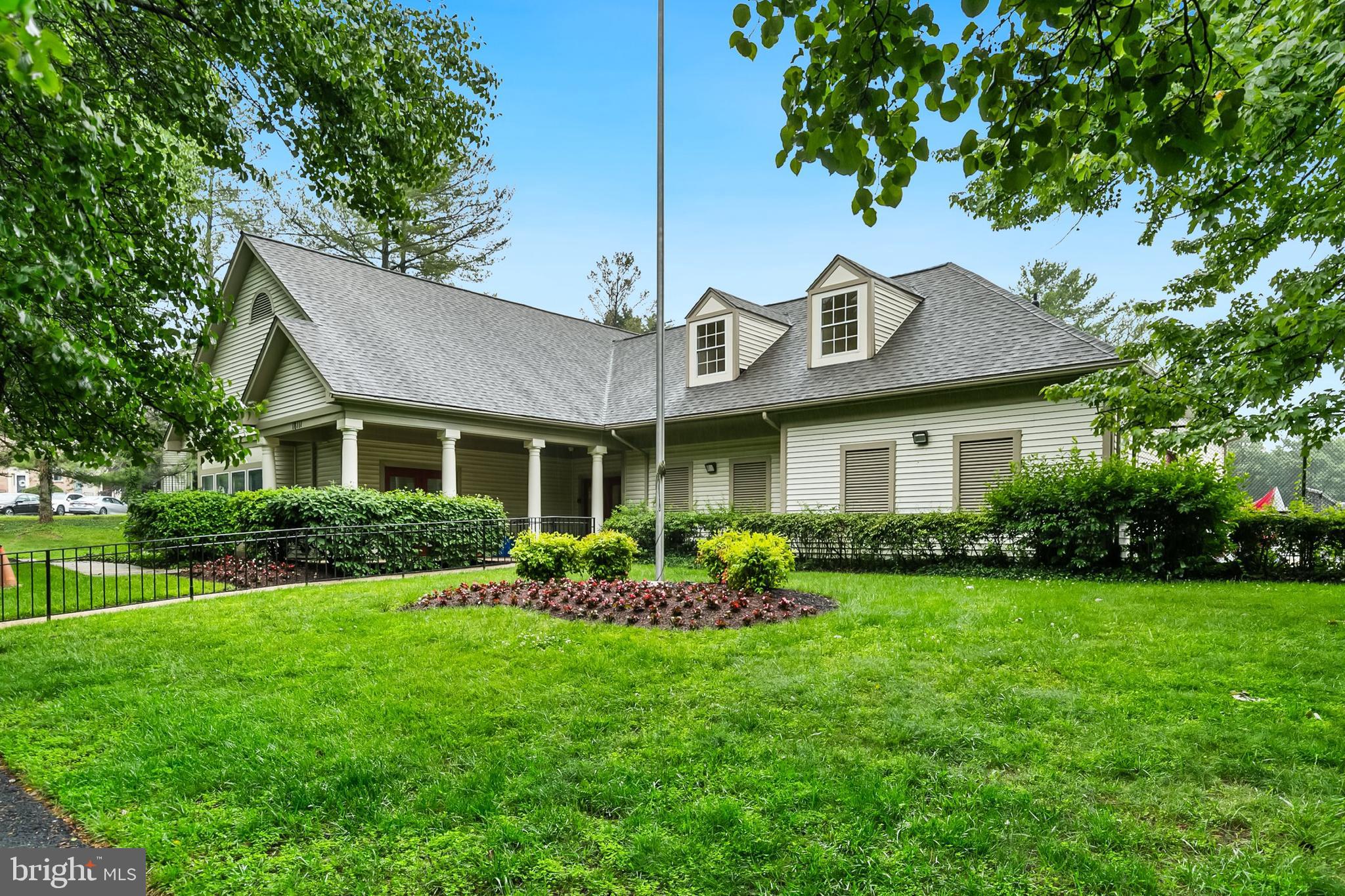 HOMELAND VILLAGE - Residential