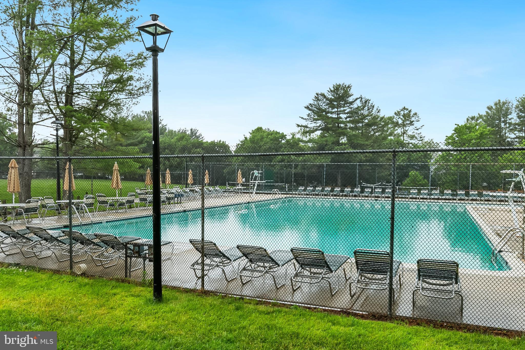 HOMELAND VILLAGE - Residential