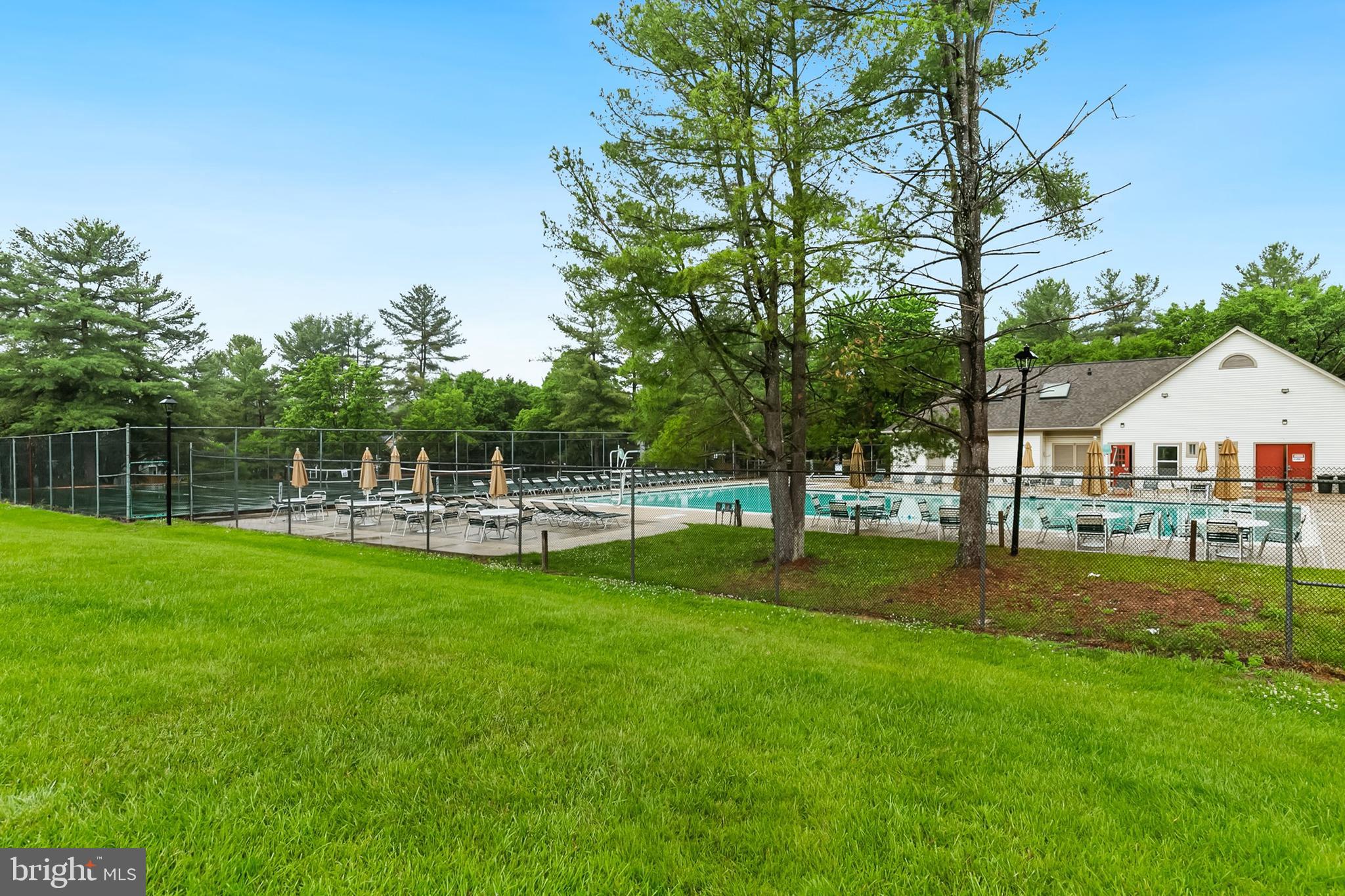HOMELAND VILLAGE - Residential
