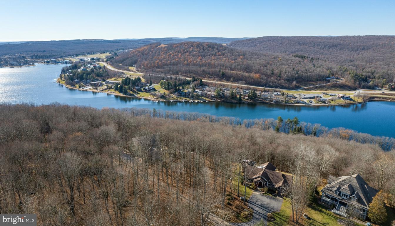 DEEP CREEK HIGHLANDS - Land