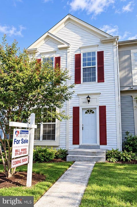 Photo of 3095 Mcgrane Court, HERNDON, VA 20171 (MLS # VAFX2334698)