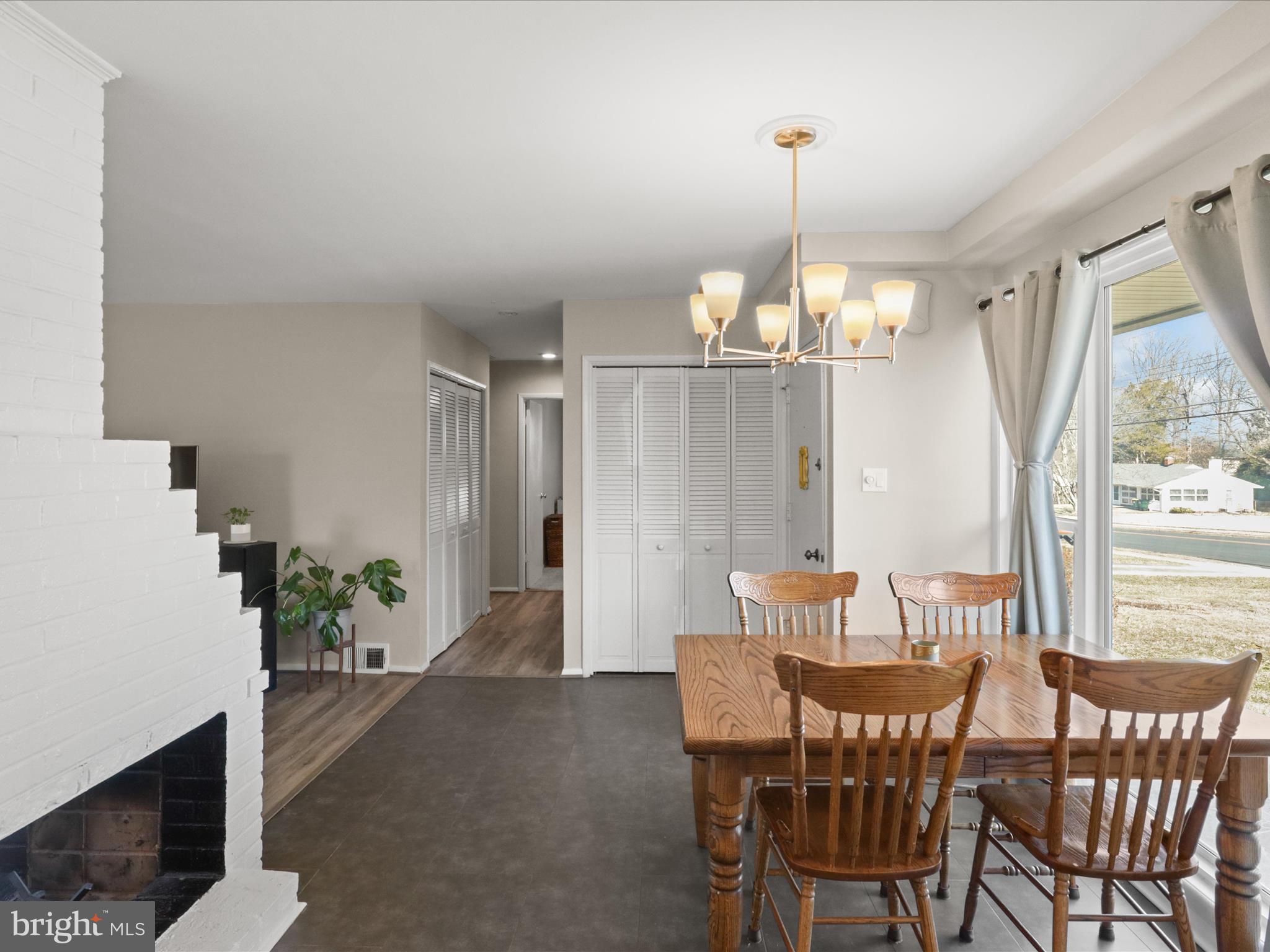 SPRINGFIELD - Residential