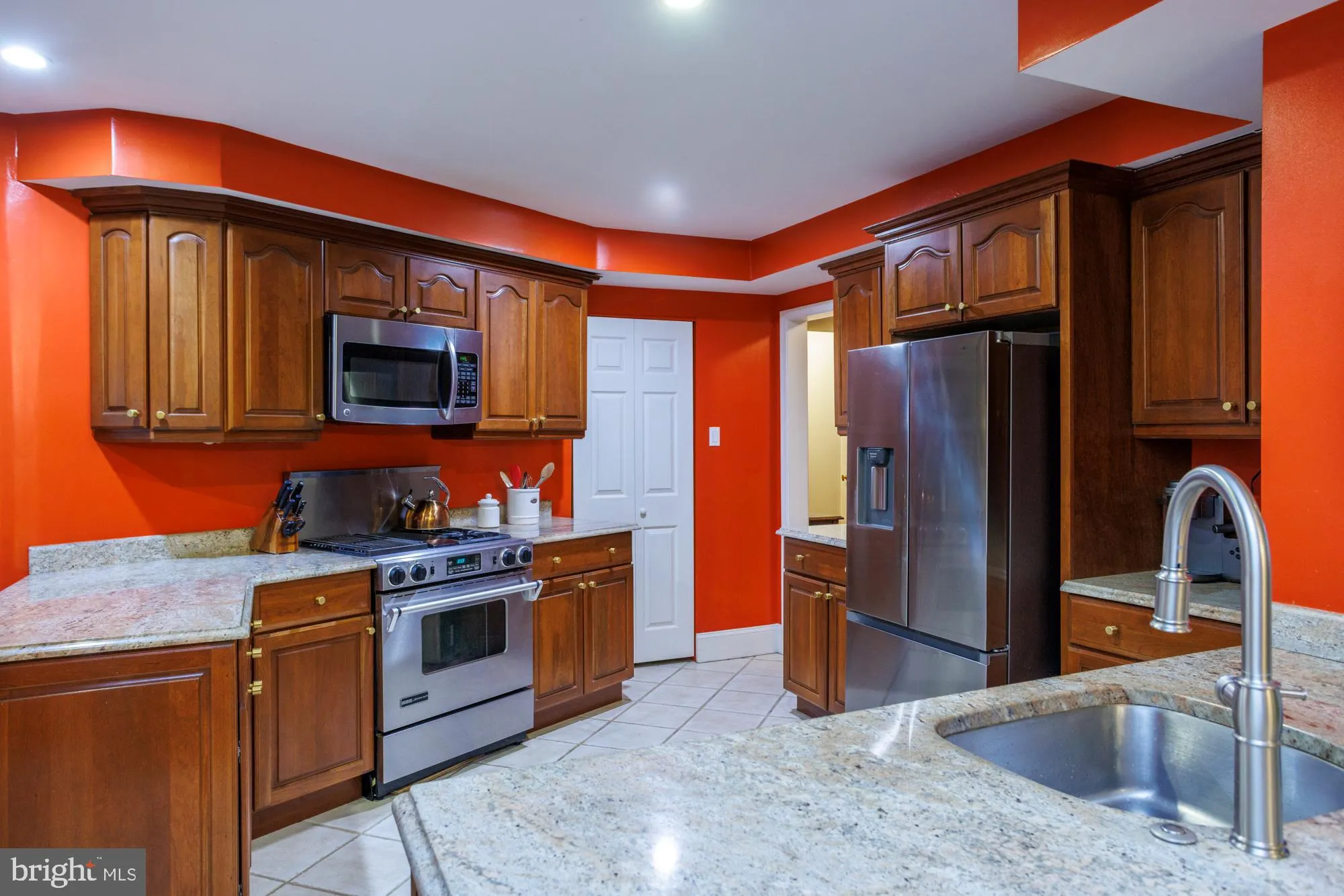 Philadelphia, Pennsylvania 19103, United States, 3 Bedrooms Bedrooms, ,3 BathroomsBathrooms,Residential,Active,108608