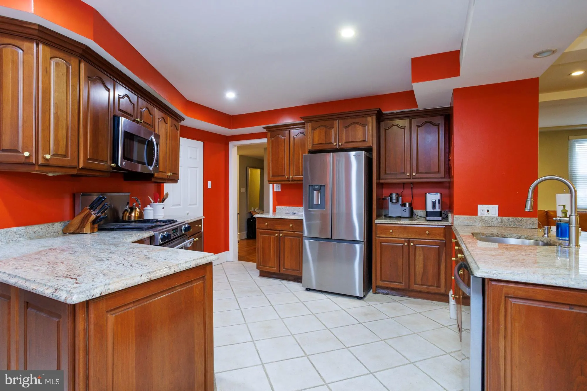 Philadelphia, Pennsylvania 19103, United States, 3 Bedrooms Bedrooms, ,3 BathroomsBathrooms,Residential,Active,108608