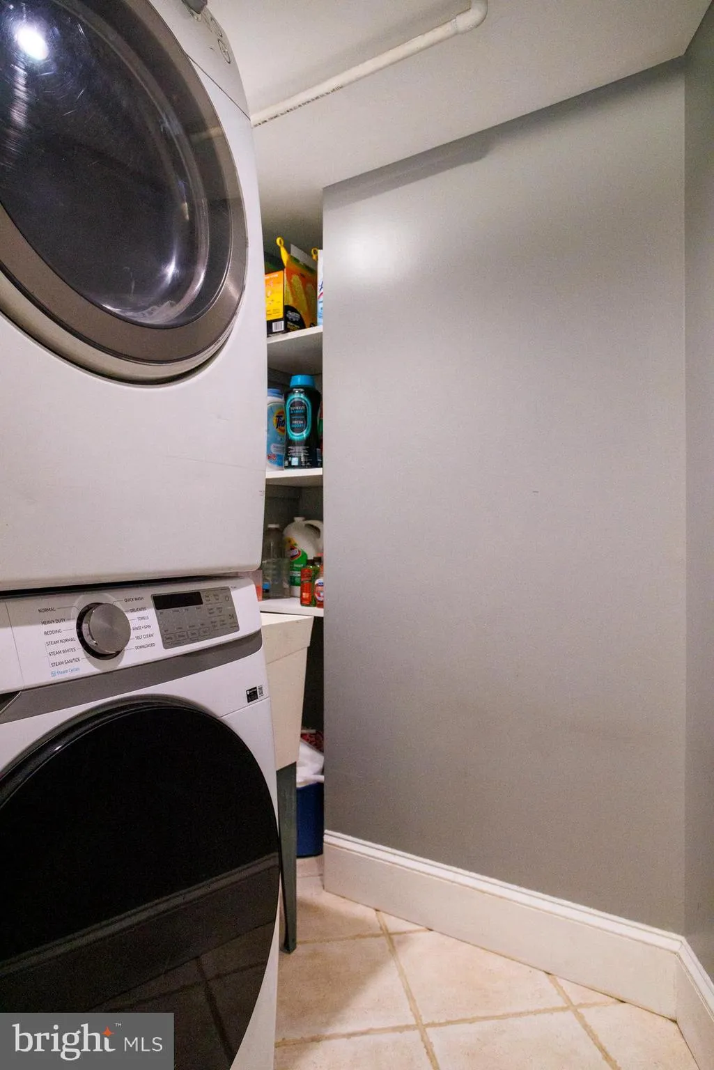 Philadelphia, Pennsylvania 19103, United States, 3 Bedrooms Bedrooms, ,3 BathroomsBathrooms,Residential,Active,108608