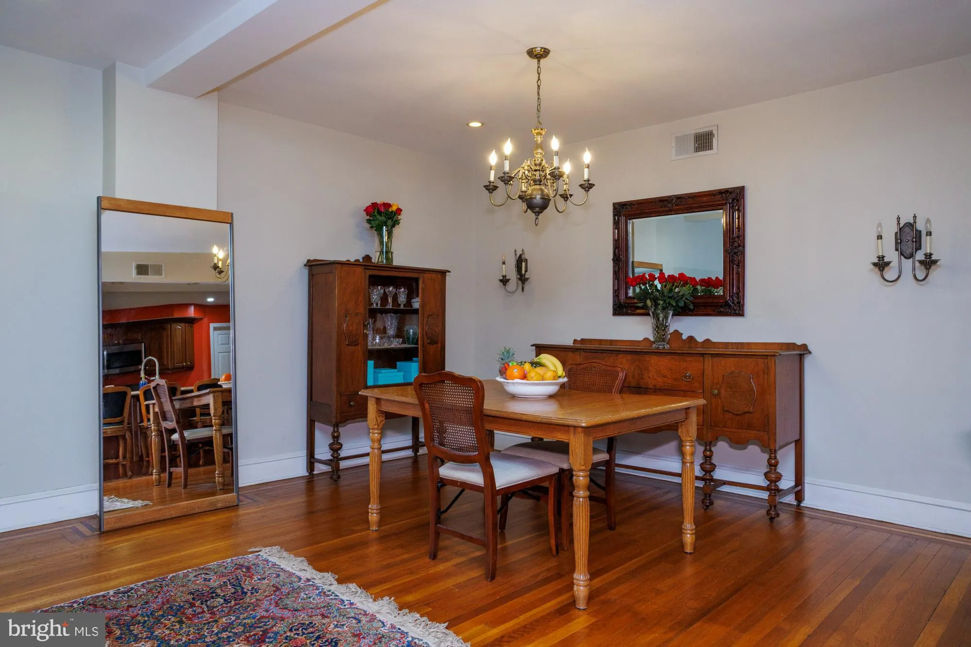 Philadelphia, Pennsylvania 19103, United States, 3 Bedrooms Bedrooms, ,3 BathroomsBathrooms,Residential,Active,108608