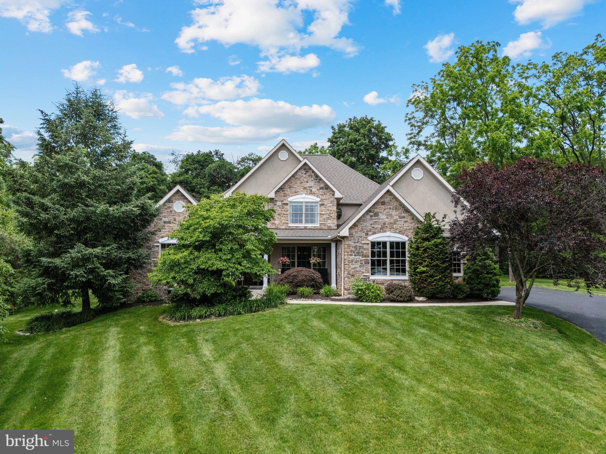 6335 SWEETBRIAR LANE