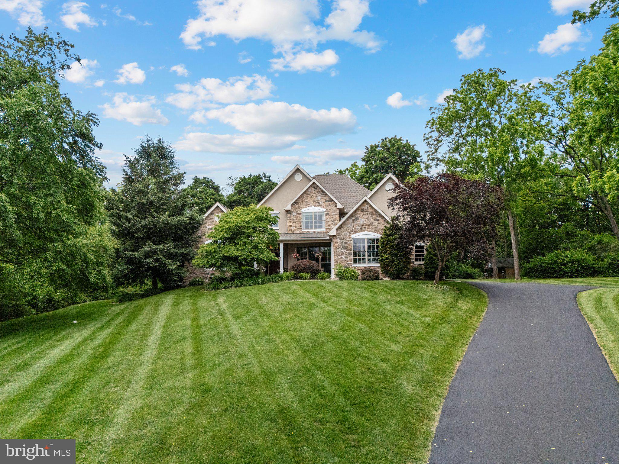 6335 SWEETBRIAR LANE