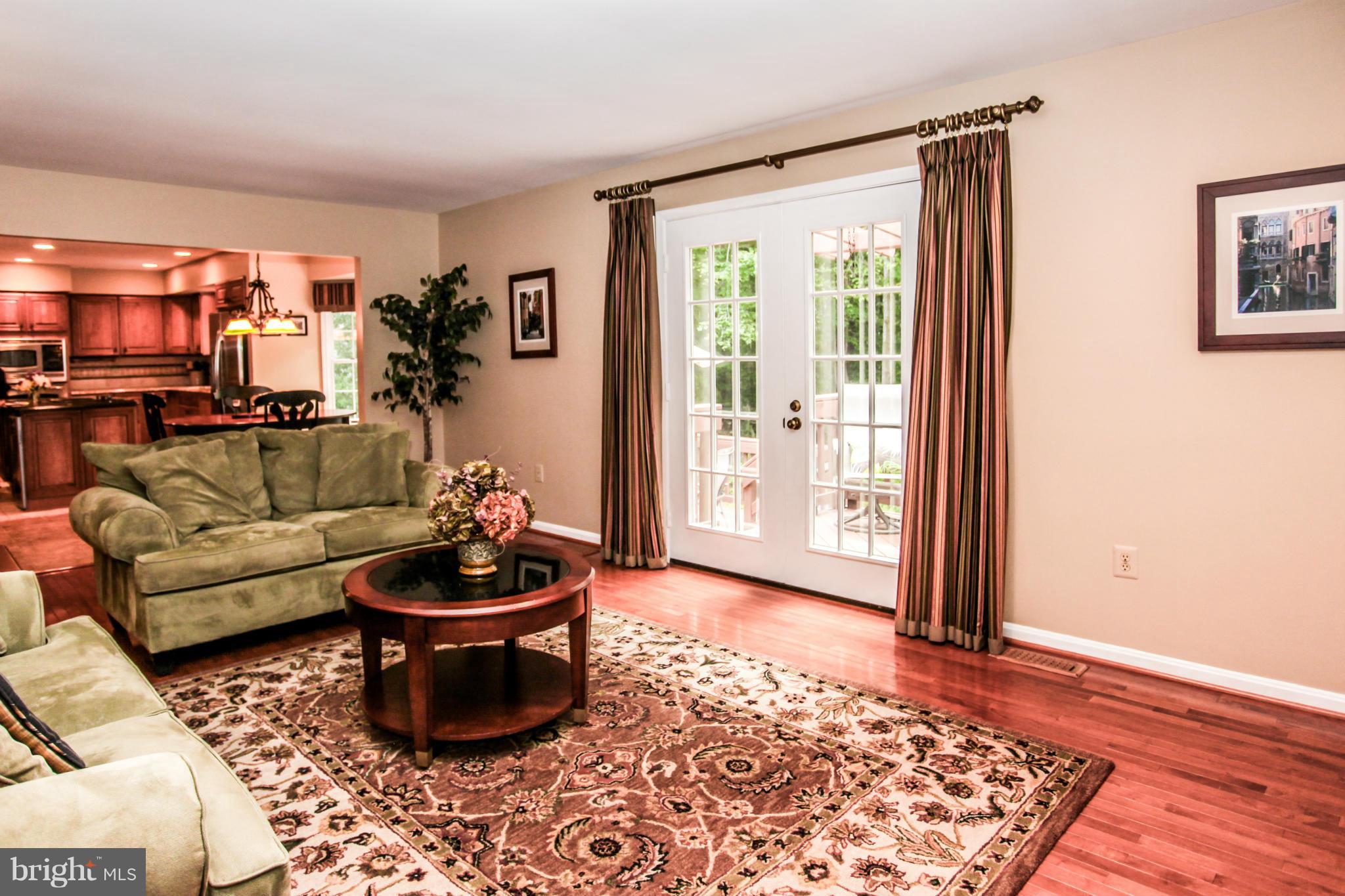 LAKE RIDGE - Residential