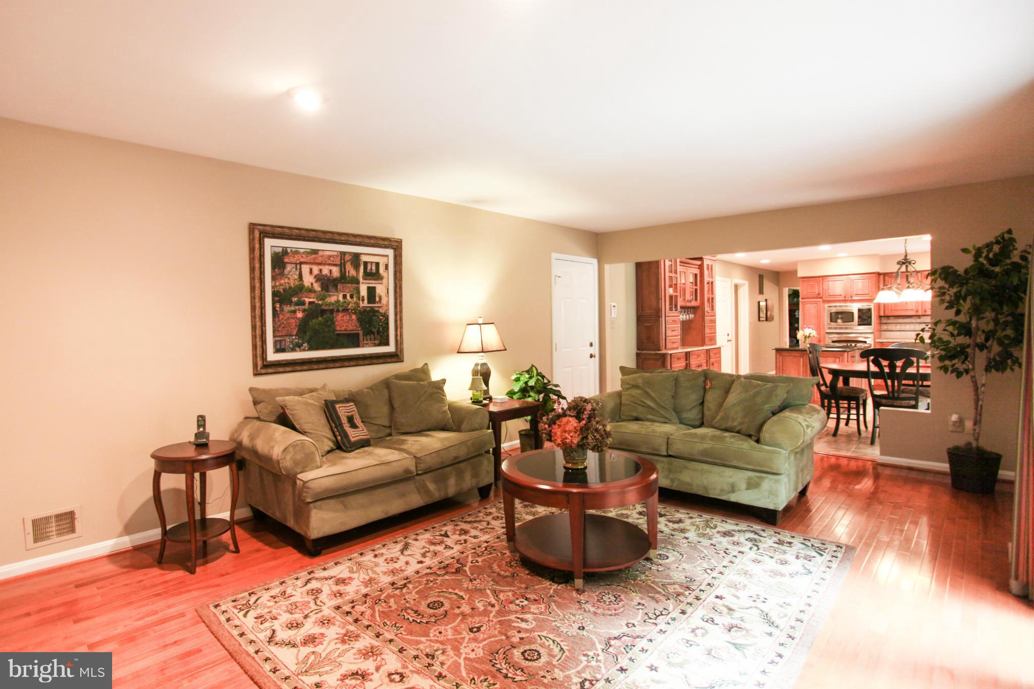 LAKE RIDGE - Residential