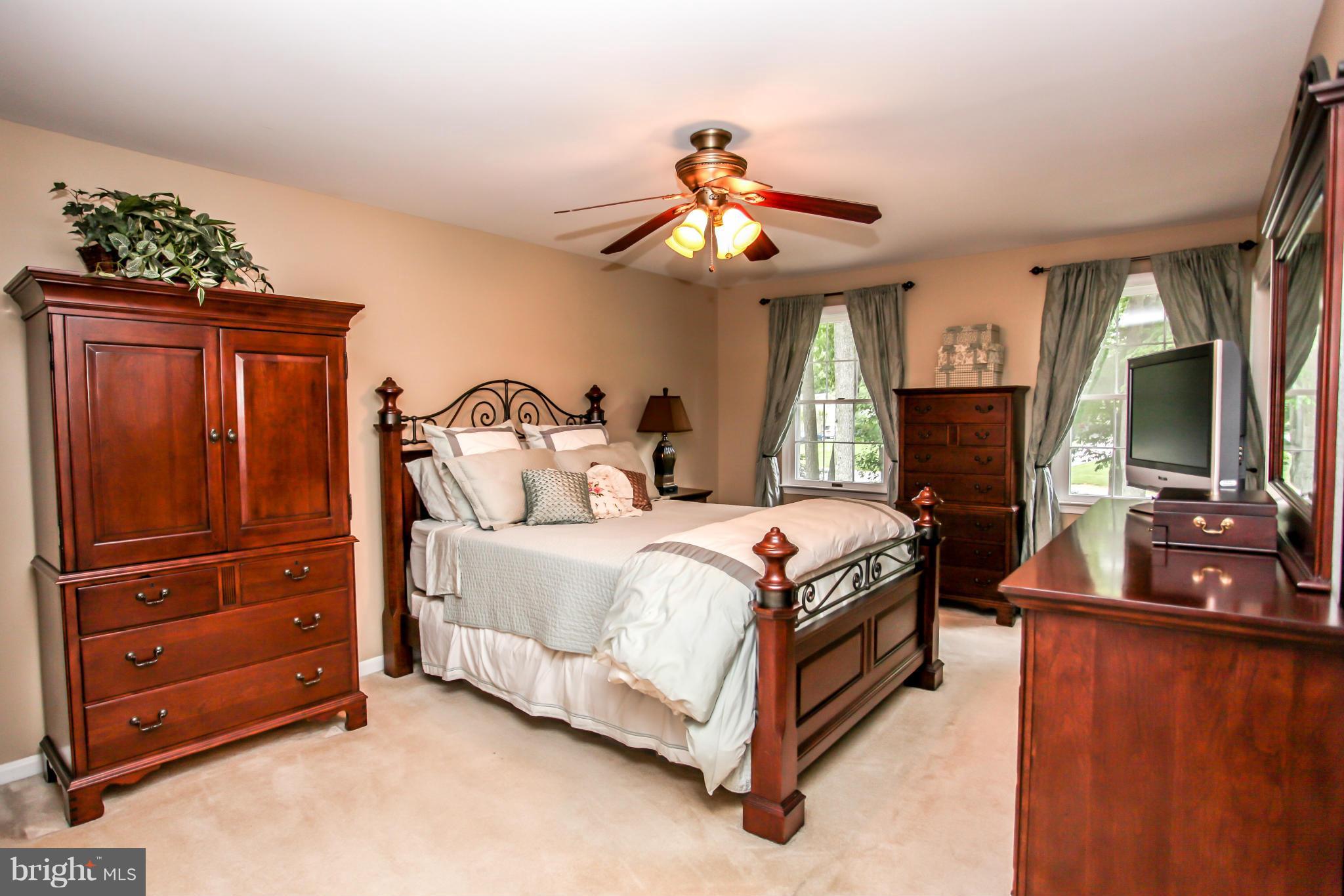 LAKE RIDGE - Residential