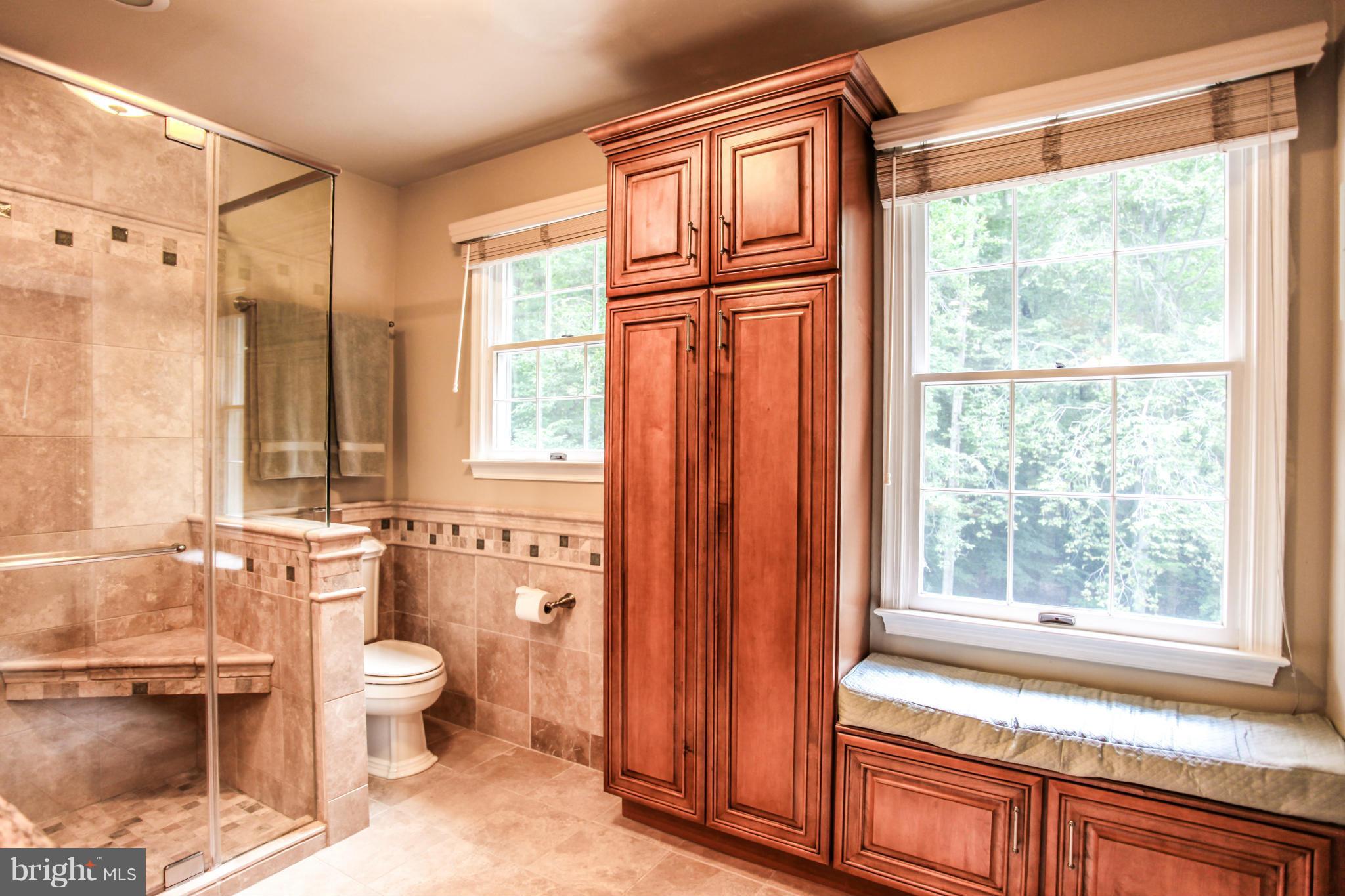 LAKE RIDGE - Residential