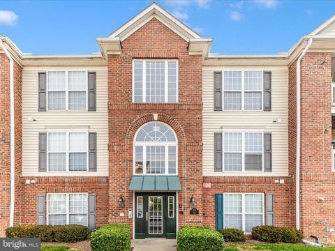 Photo of 2502 Shelley Circle #2 2B, FREDERICK, MD 21702 (MLS # MDFR2071294) Photo of 2502 Shelley Circle #2 2B, FREDERICK, MD 21702 (MLS # MDFR2071294)