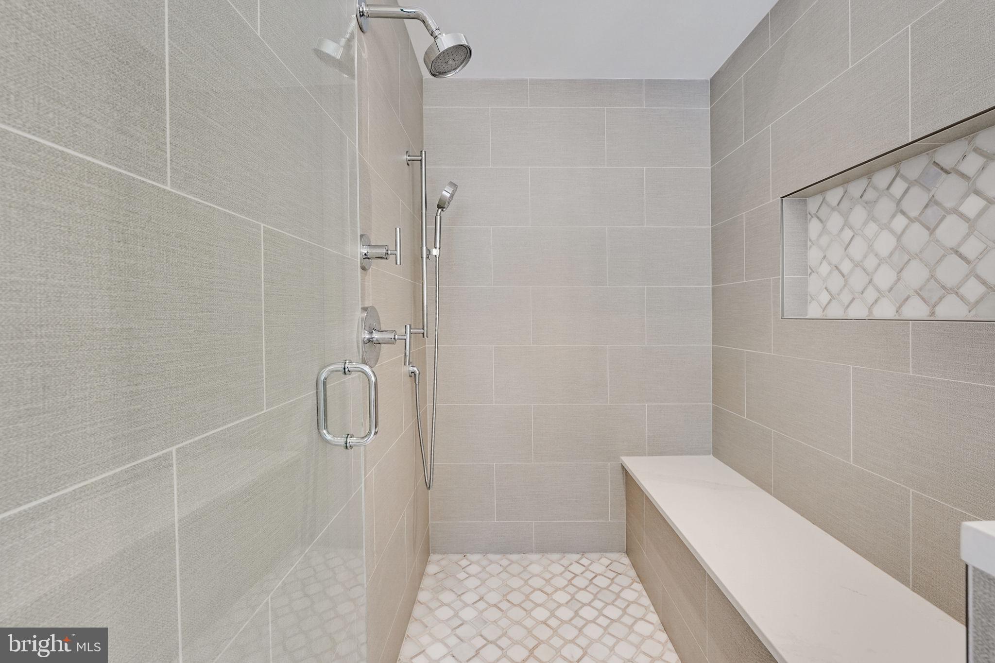 WEST VIENNA WOODS - Residential