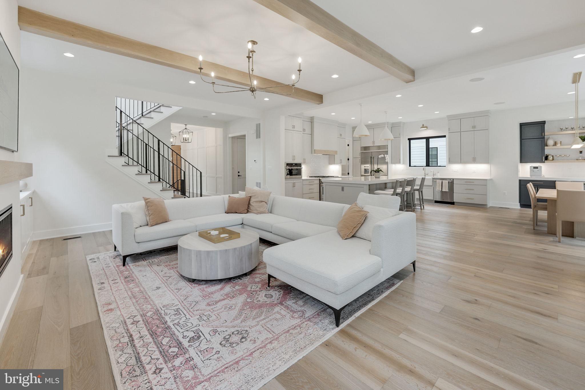 WEST VIENNA WOODS - Residential