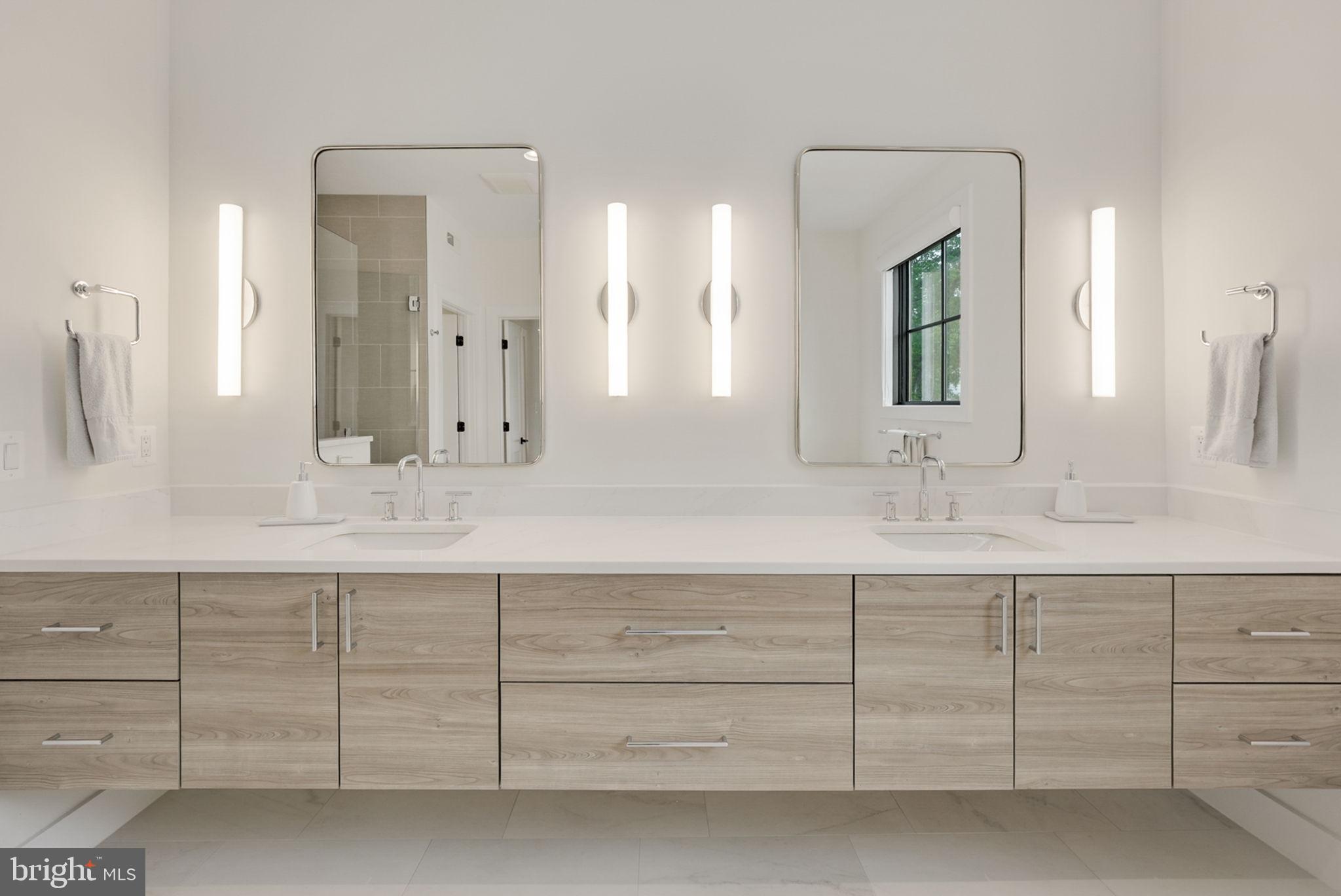 WEST VIENNA WOODS - Residential