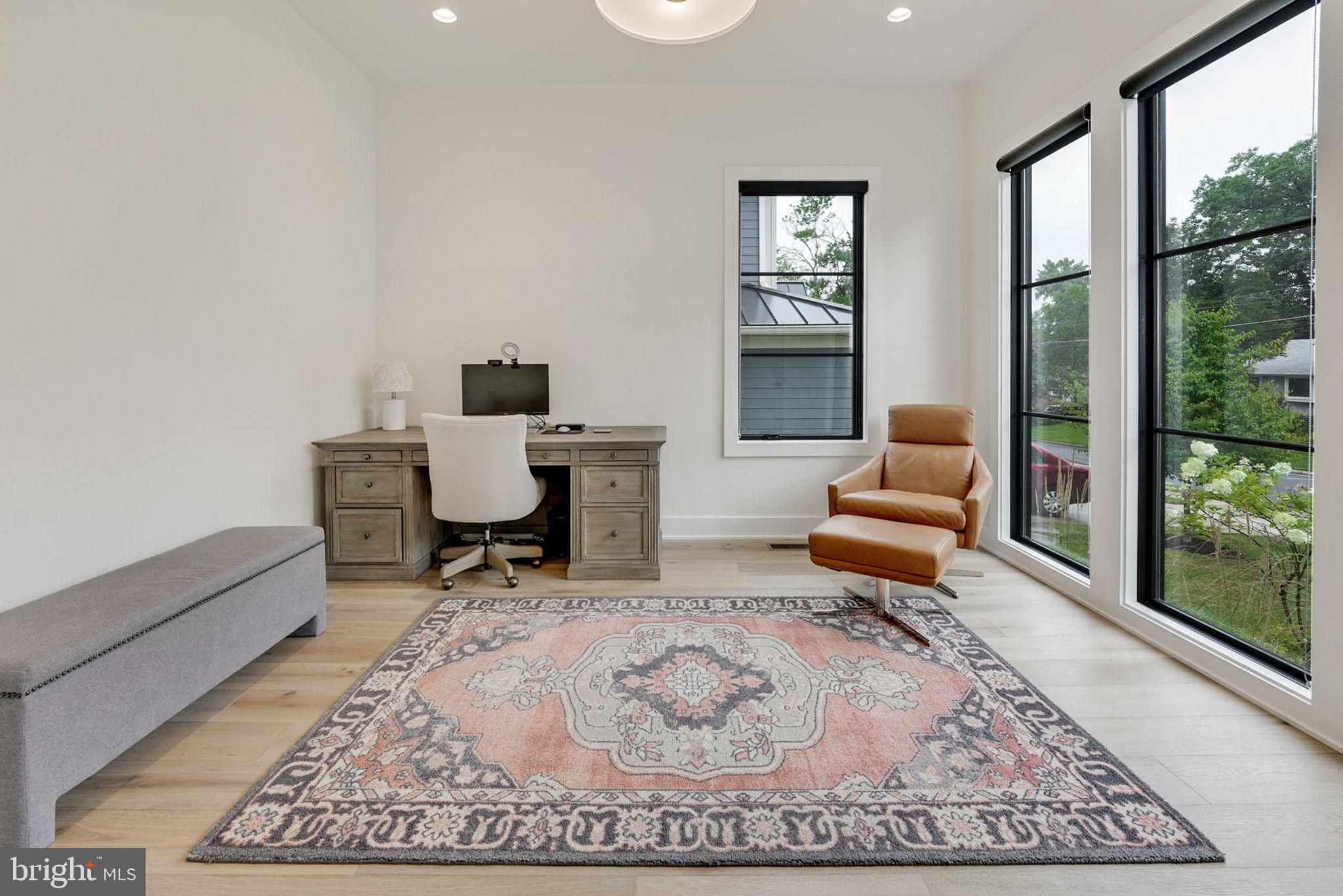 WEST VIENNA WOODS - Residential