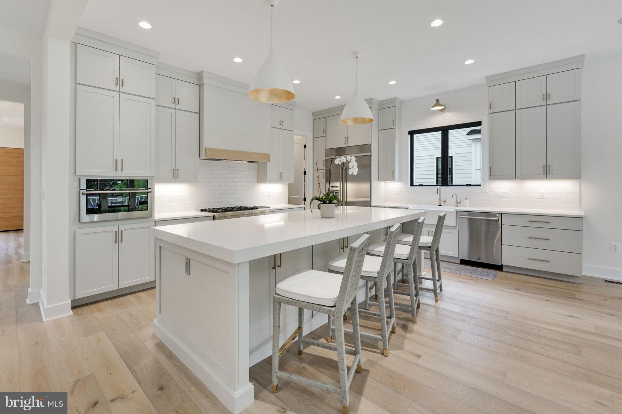 WEST VIENNA WOODS - Residential