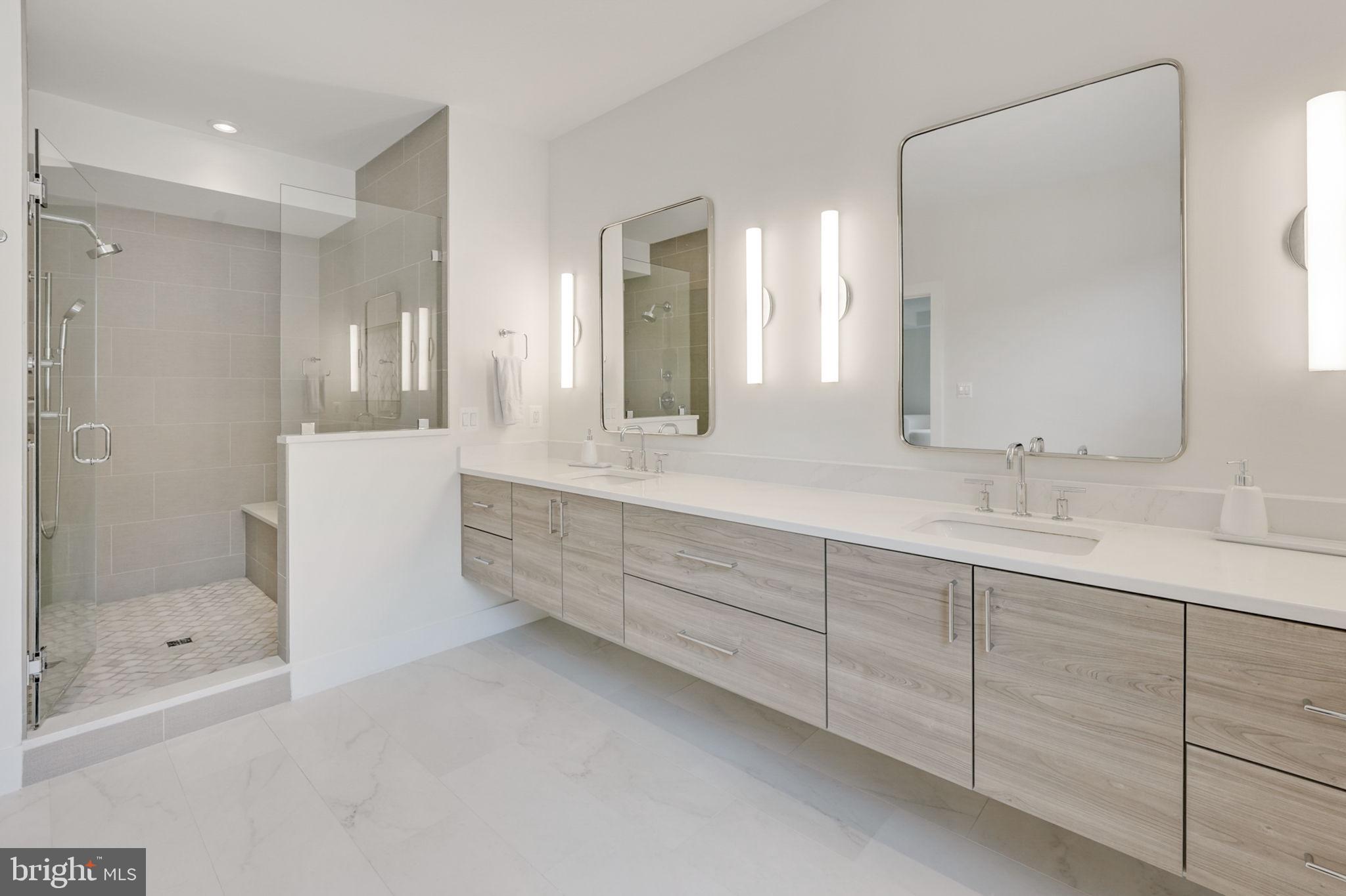 WEST VIENNA WOODS - Residential