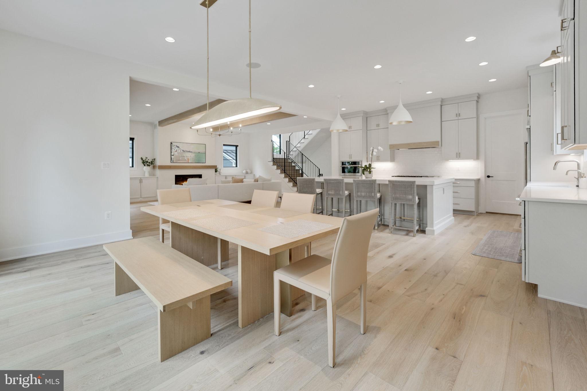 WEST VIENNA WOODS - Residential