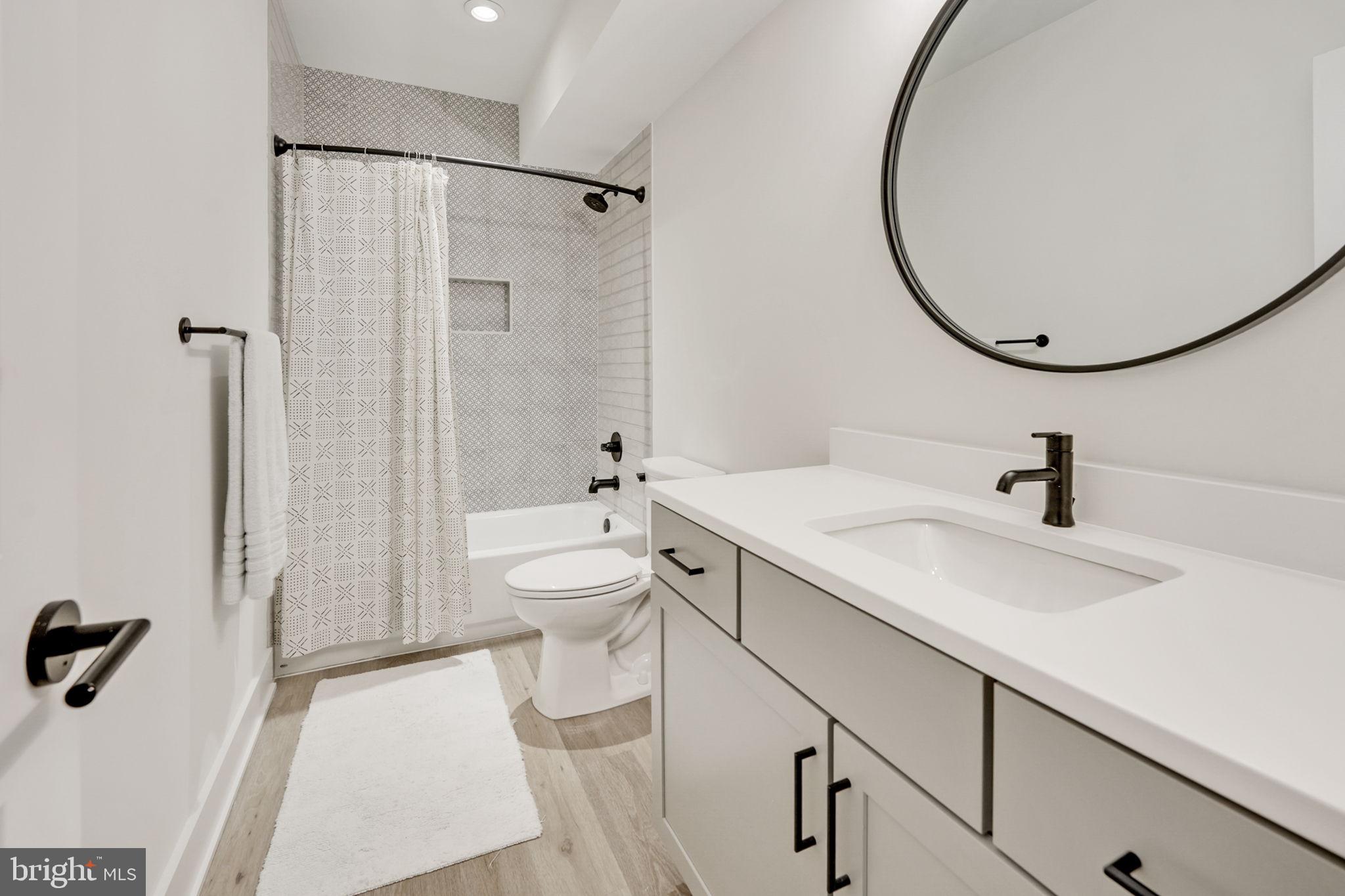 WEST VIENNA WOODS - Residential