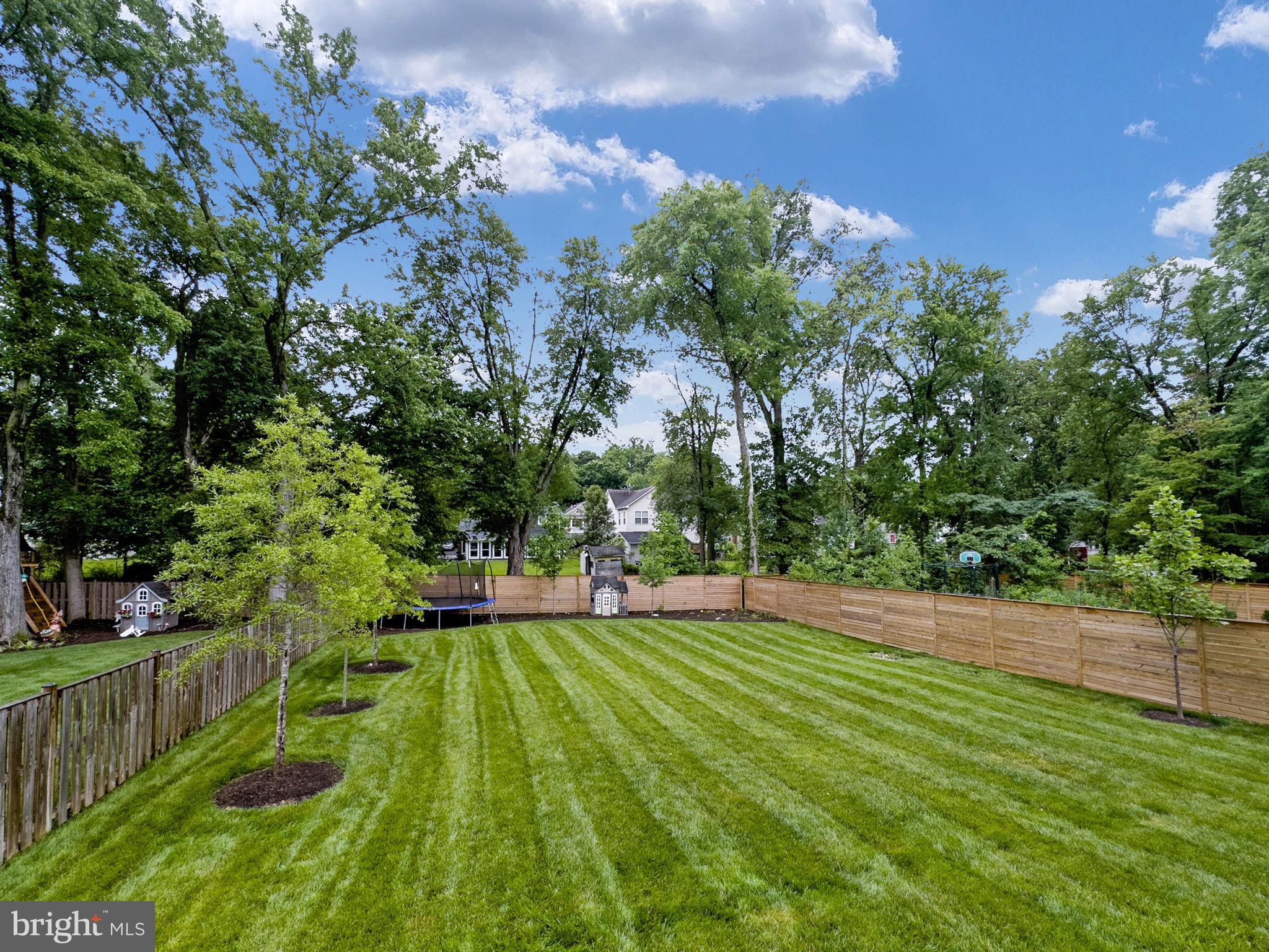 WEST VIENNA WOODS - Residential