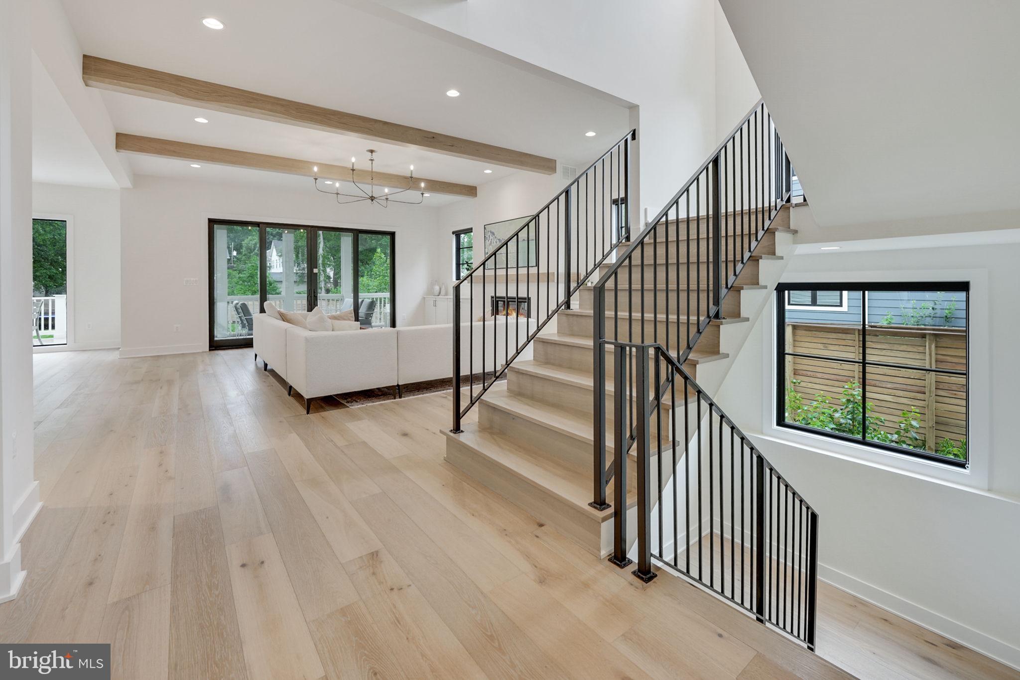 WEST VIENNA WOODS - Residential