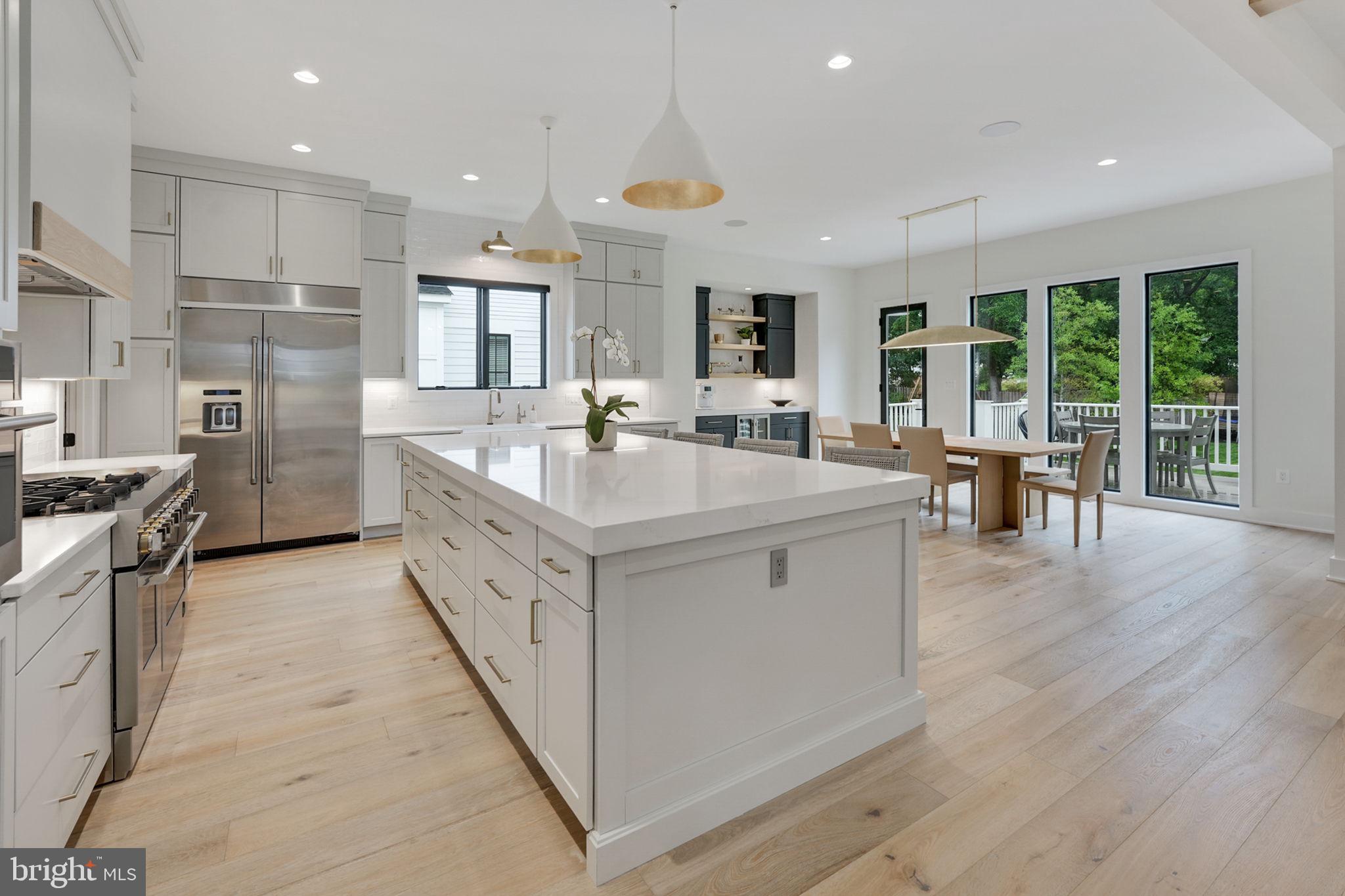 WEST VIENNA WOODS - Residential